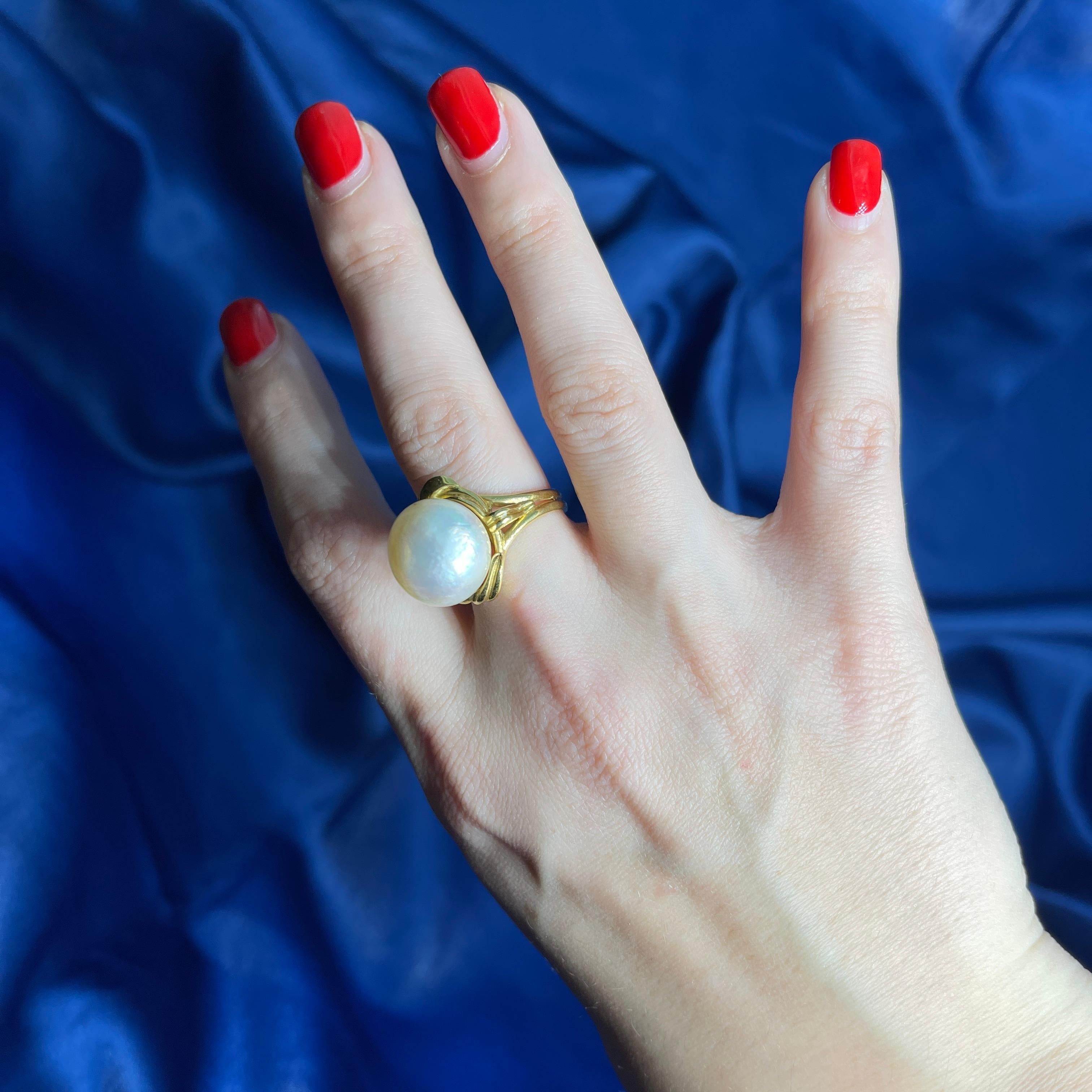 18K Yellow Gold Ring with Irregular Pearl For Sale 7