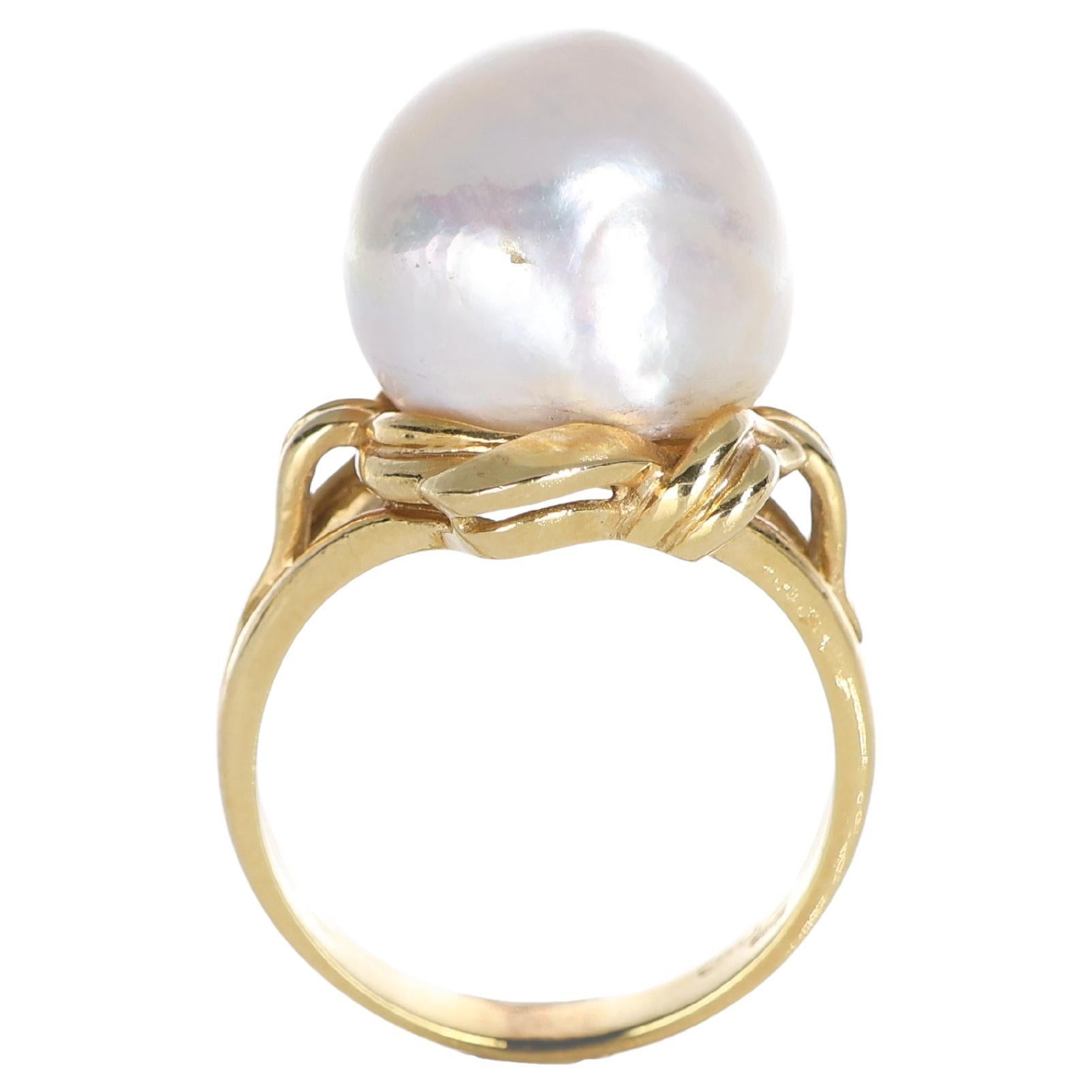 18K Yellow Gold Ring with Irregular Pearl For Sale