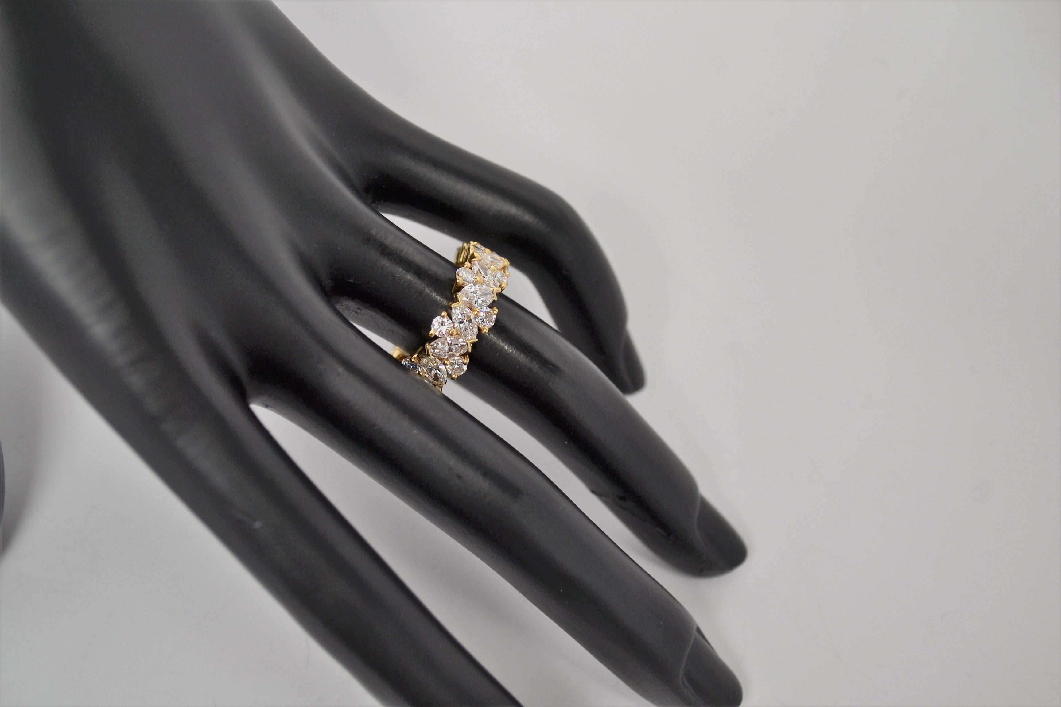 18K Yellow Gold Ring with Marquise & Round Brilliant Cut Diamonds, 5.10 Carats For Sale 6