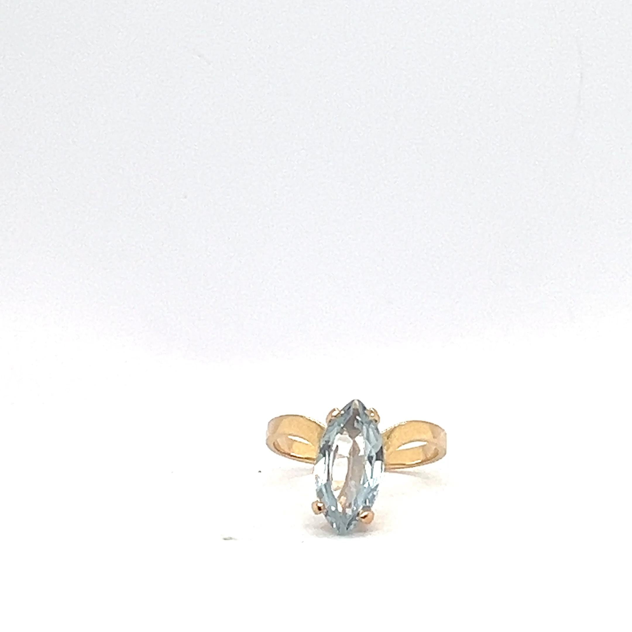 Shield Cut 18k Yellow Gold Ring with Navette Cut Aquamarine For Sale