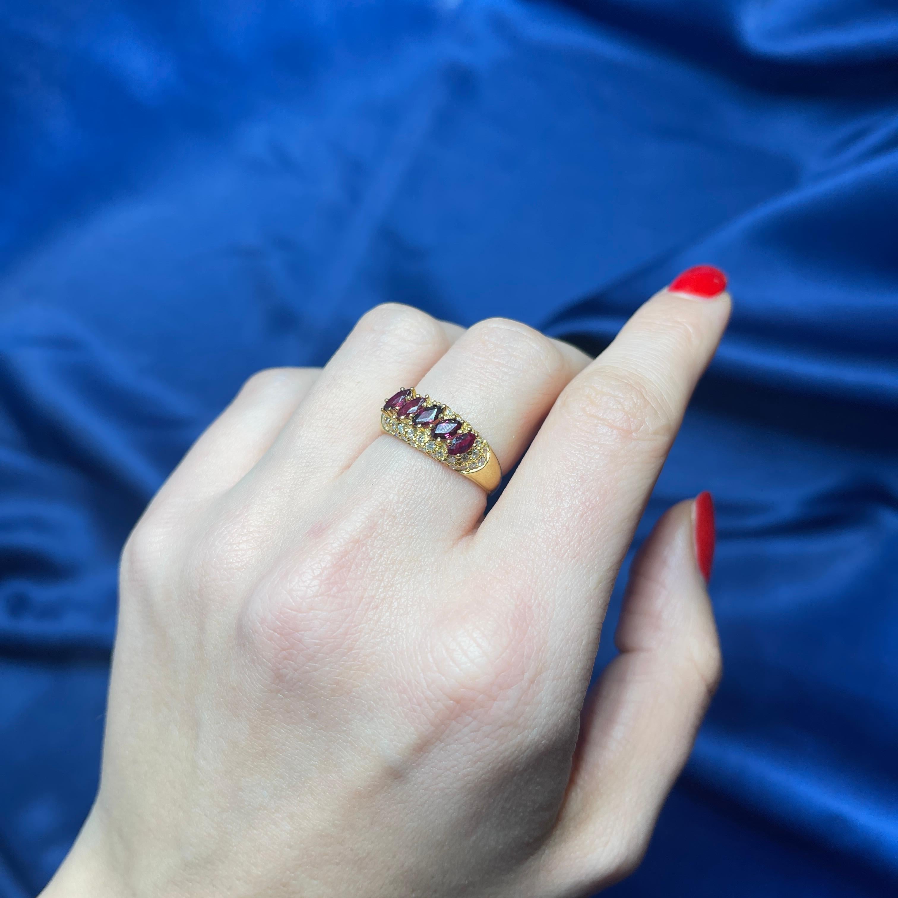 18k Yellow Gold Ring with Navette-Cut Rubies and Diamonds For Sale 2