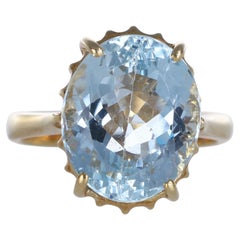 18K Yellow Gold Ring with Oval-Cut Aquamarine