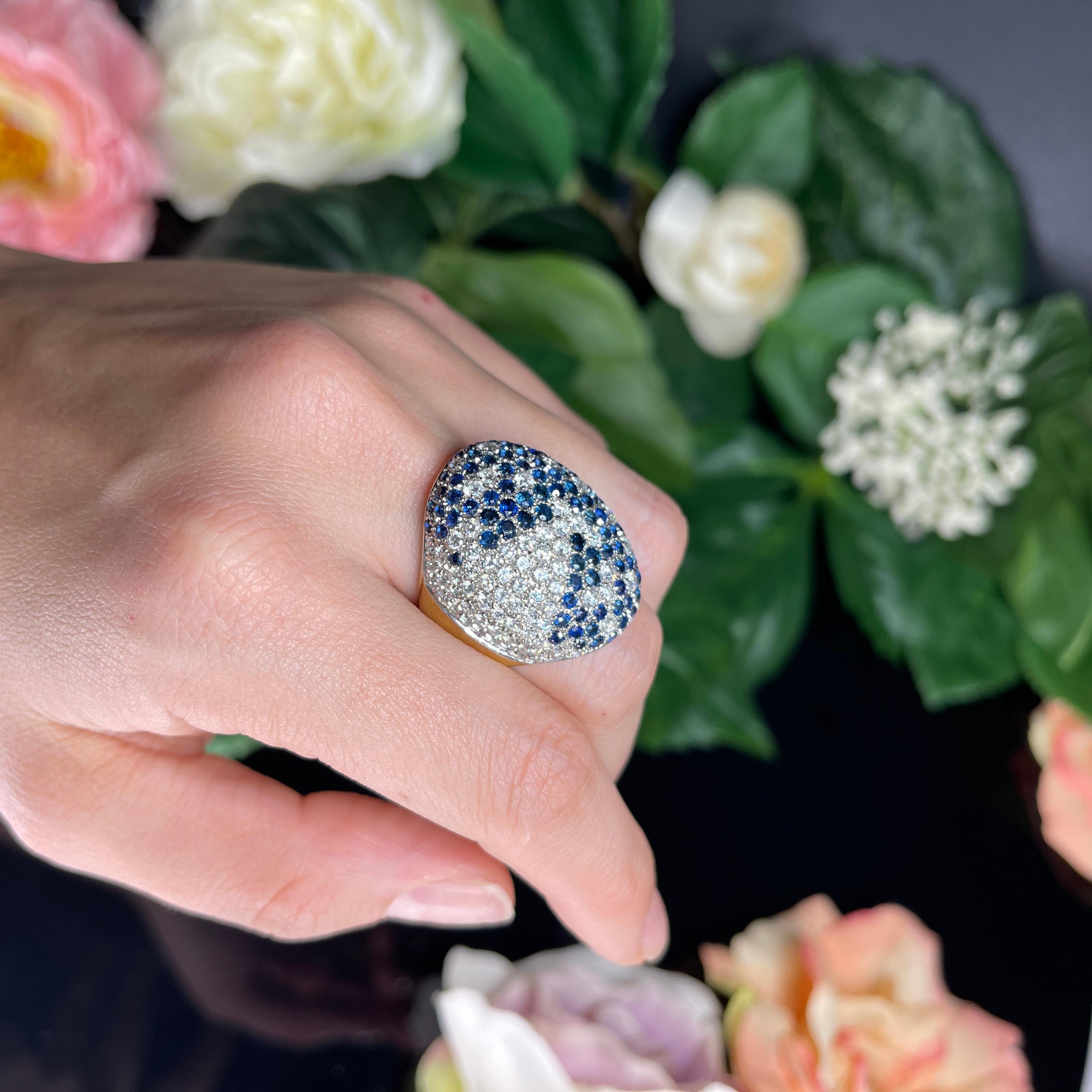 18k Gelbgold Ring mit Pavé Diamanten 2,43 ct und blauen Saphiren 8,55 ct im Angebot 3