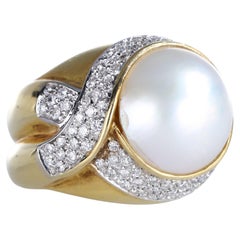 Anillo de oro amarillo de 18 quilates con pavé de perlas y diamantes