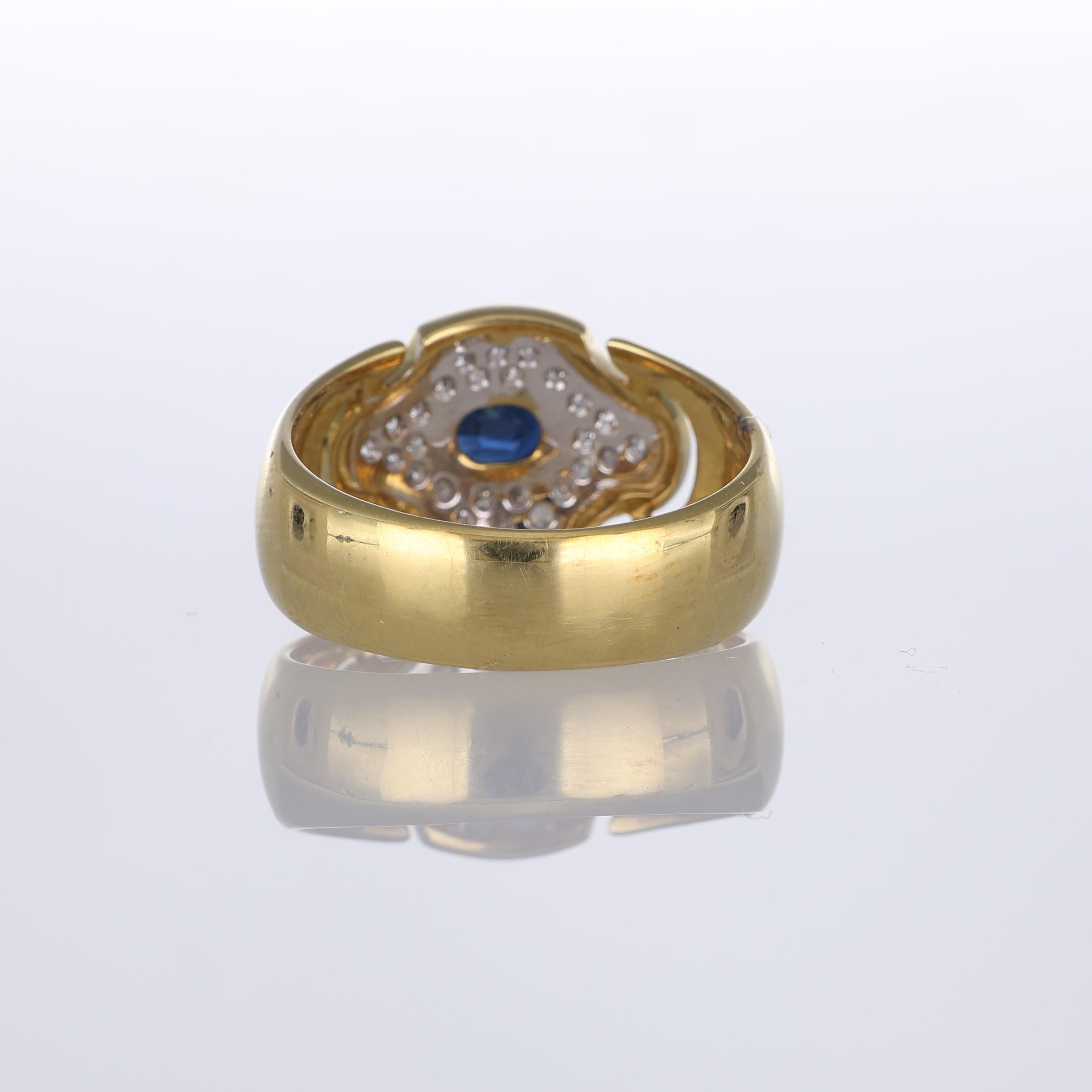 Bague en or jaune 18 carats avec saphir et diamants Unisexe en vente