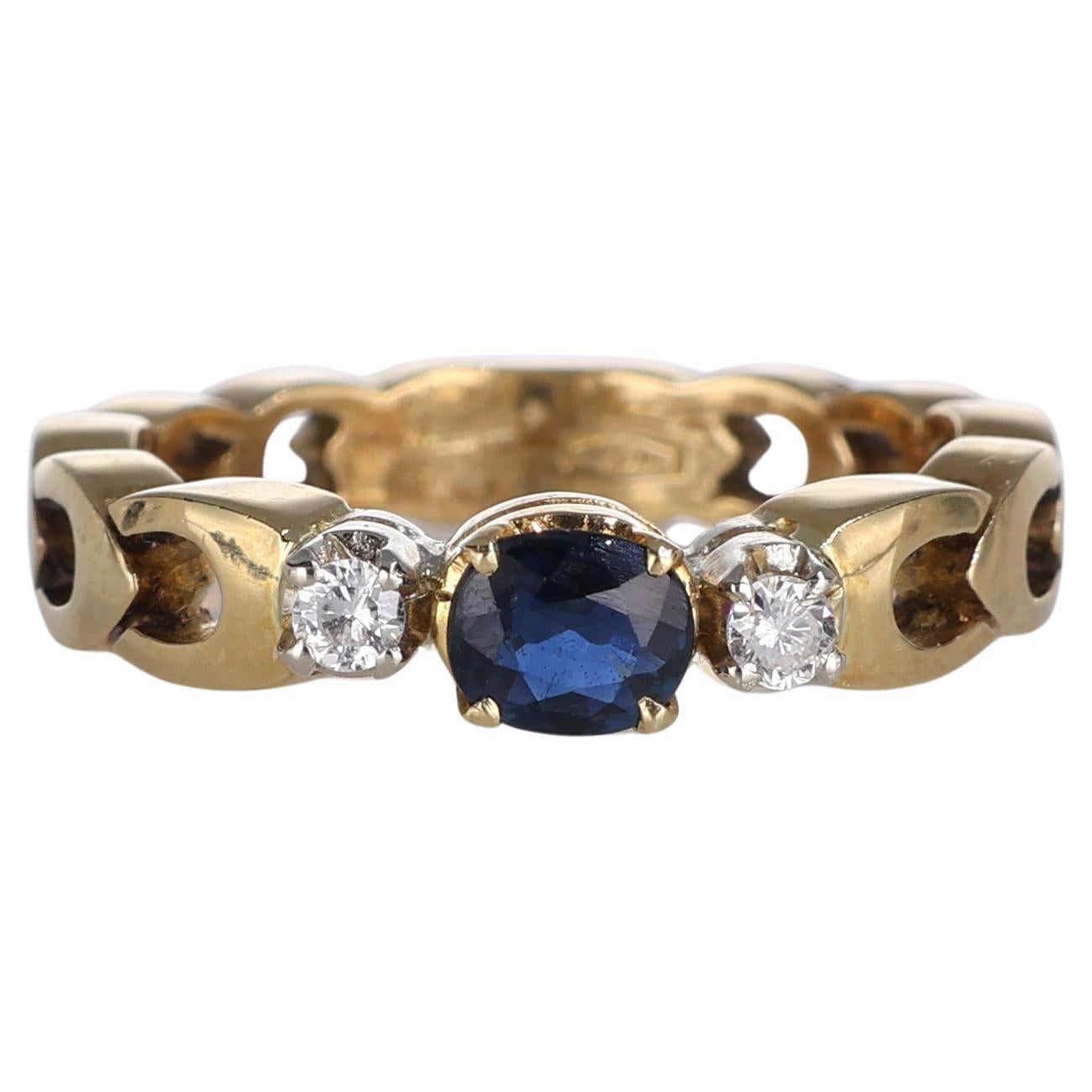 18K Yellow Gold Ring with Sapphire and Diamonds