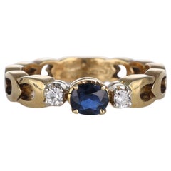 18K Yellow Gold Ring with Sapphire and Diamonds