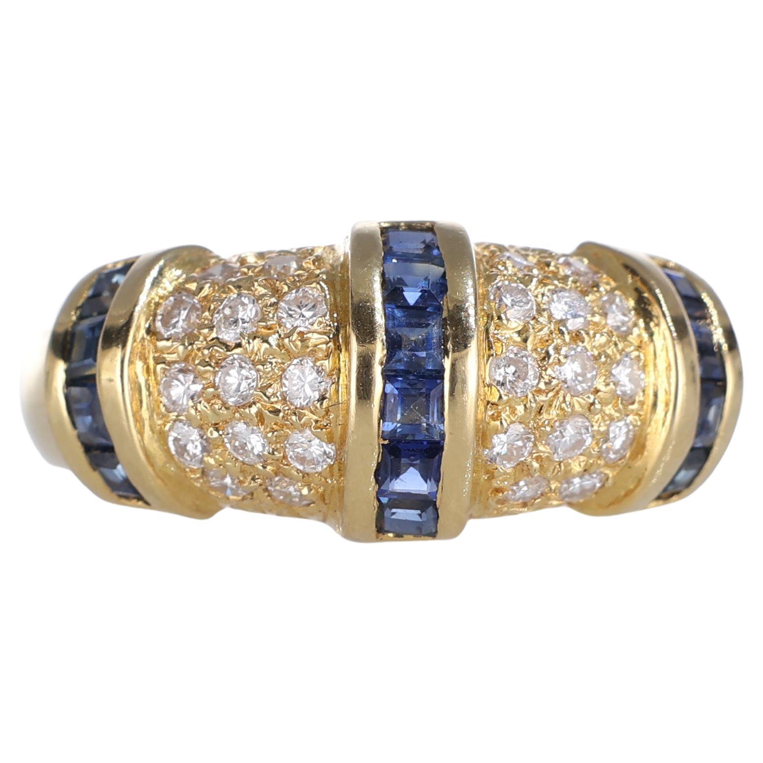18k Yellow Gold Ring with Square-Cut Sapphires and White Diamonds
