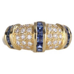 18k Yellow Gold Ring with Square-Cut Sapphires and White Diamonds