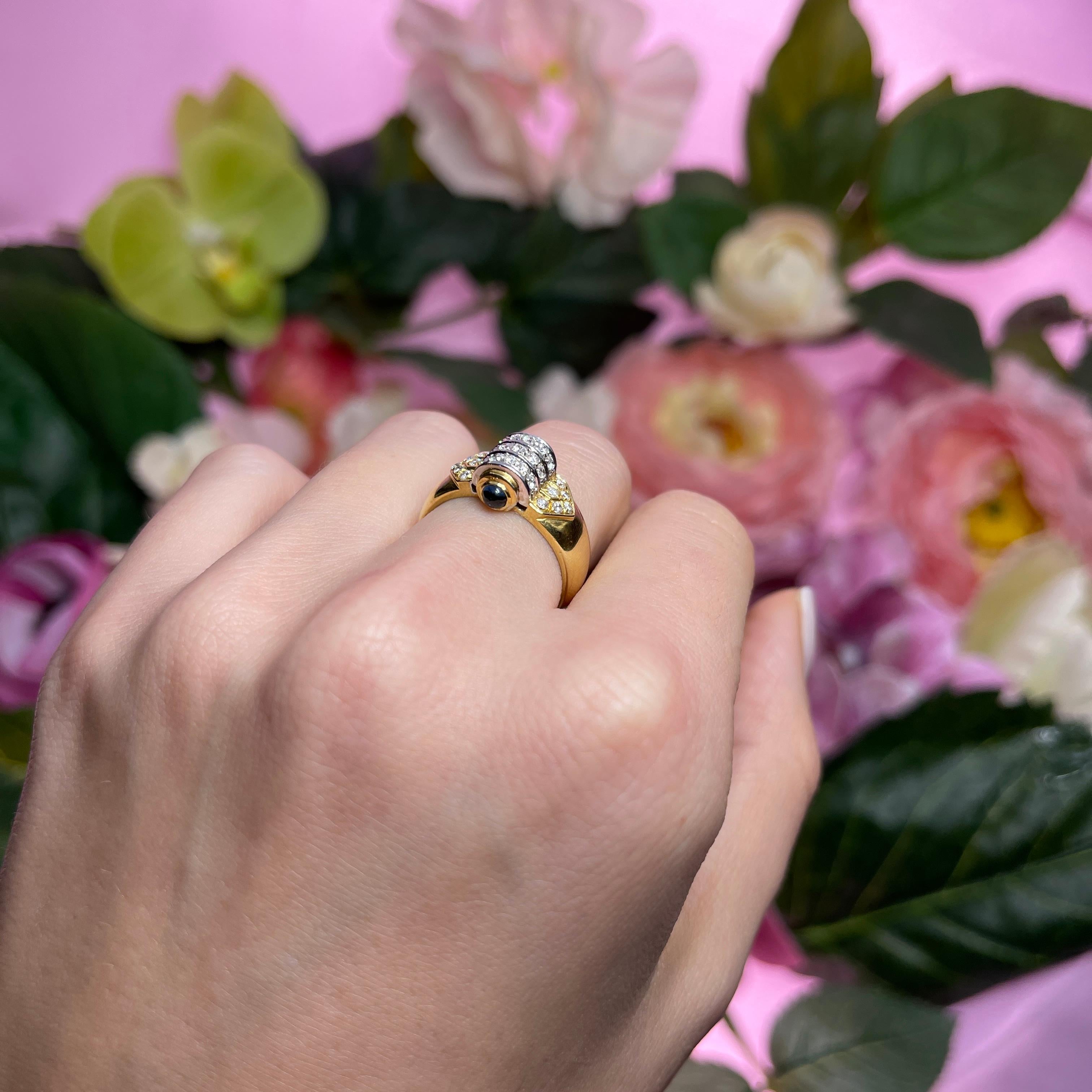 18k Yellow Gold Ring with White Gold Cylinder, Diamonds, and Sapphires For Sale 2