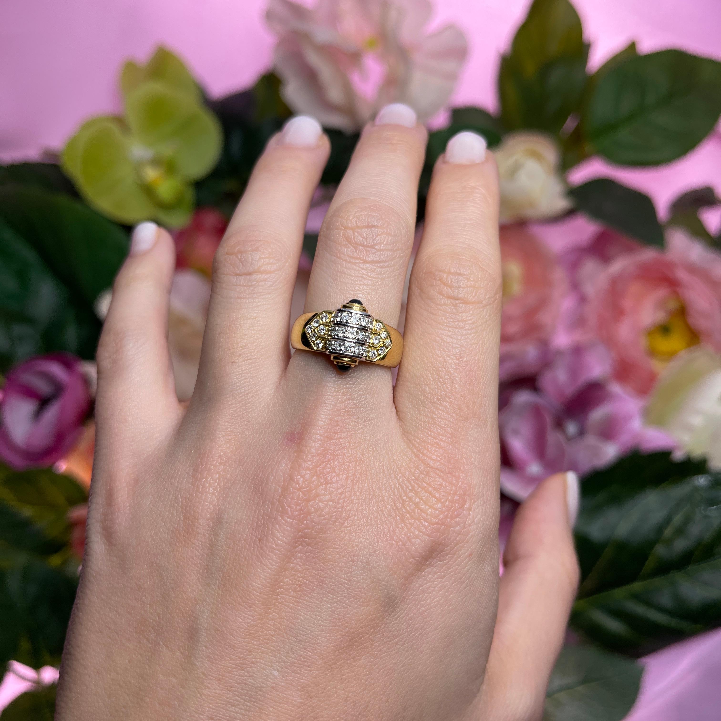 18k Yellow Gold Ring with White Gold Cylinder, Diamonds, and Sapphires For Sale 3