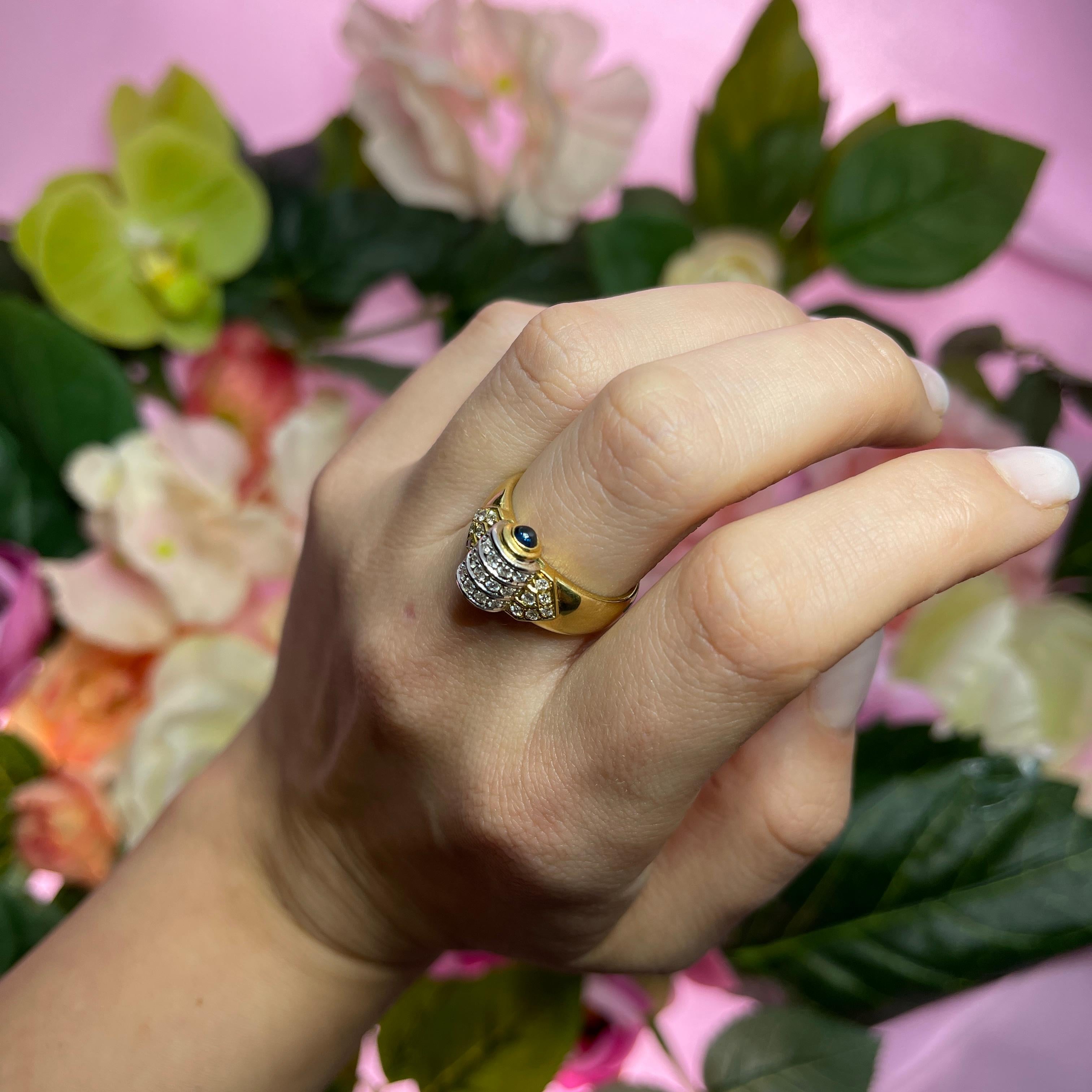 18k Yellow Gold Ring with White Gold Cylinder, Diamonds, and Sapphires For Sale 4