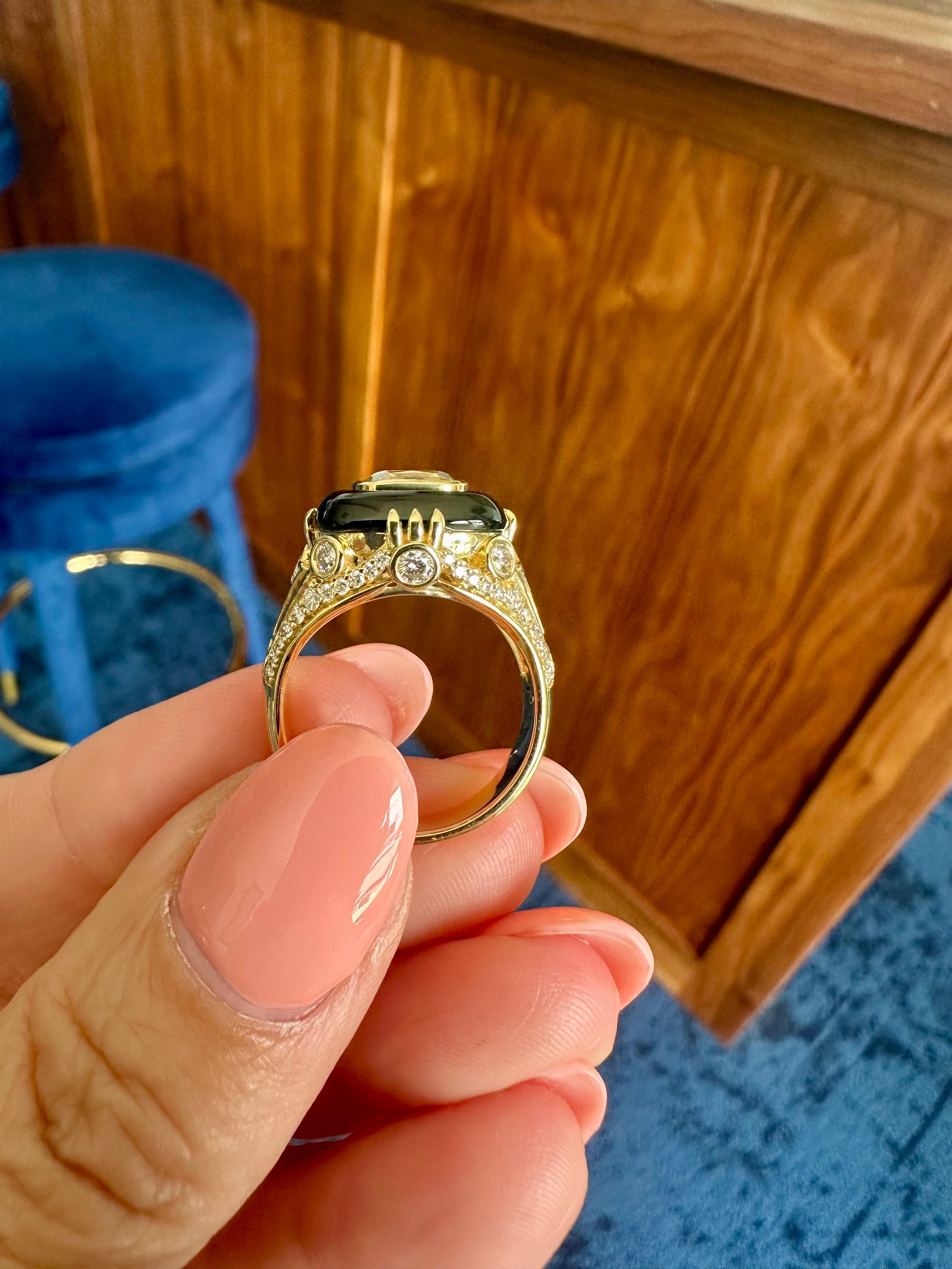 Modern 18K Yellow Gold Rock Crystal, Black Onyx and Diamond Ring For Sale