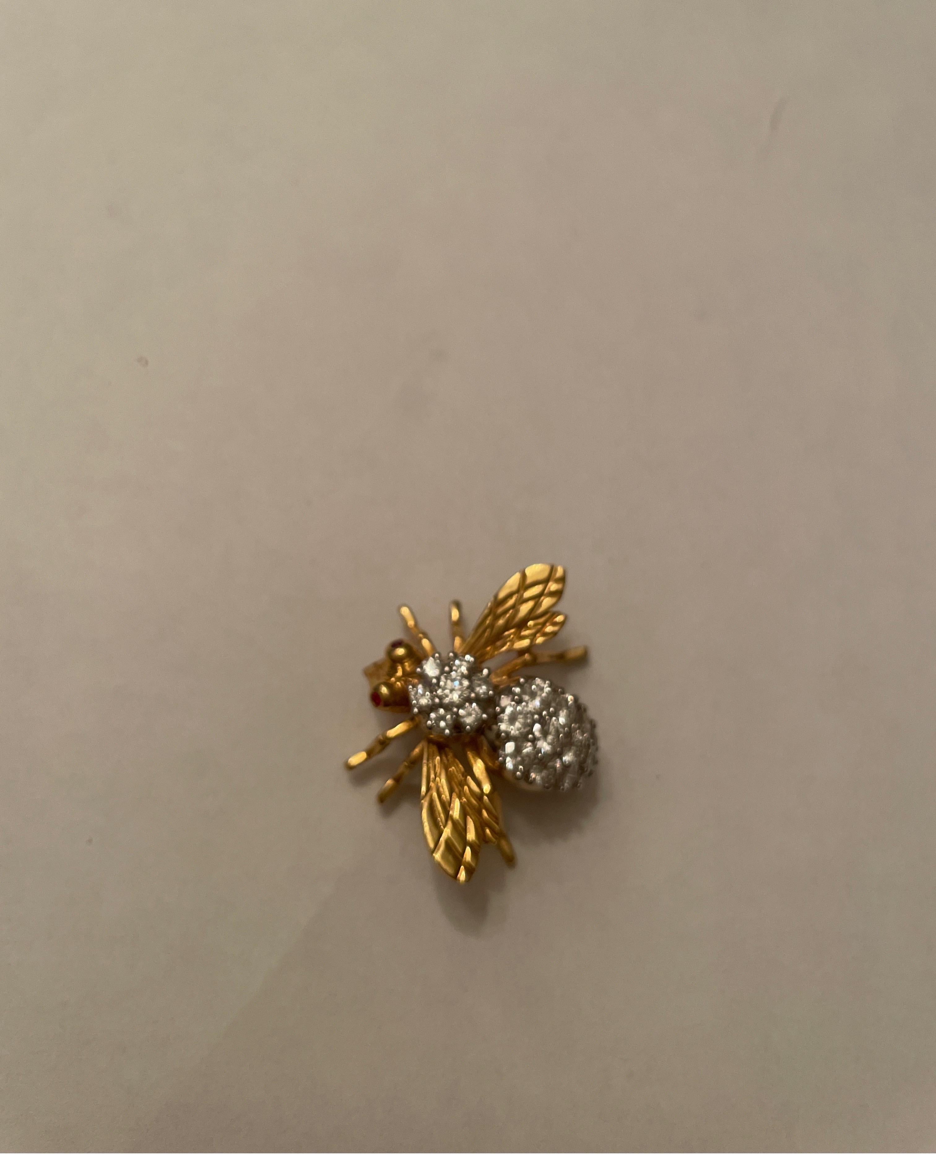 18 Karat Yellow Gold Rosenthal Diamond Bee Pin For Sale 4