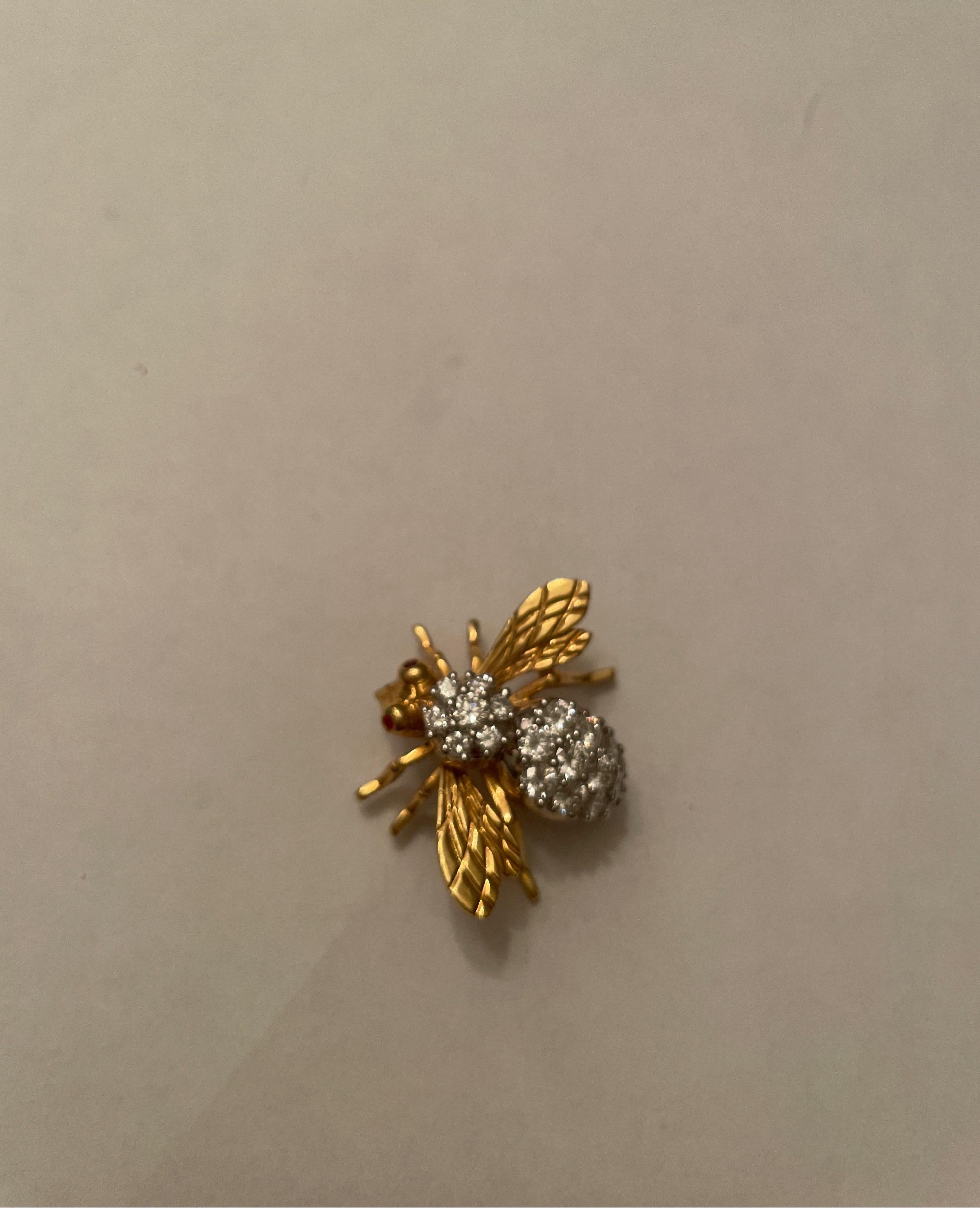 18 Karat Yellow Gold Rosenthal Diamond Bee Pin For Sale 5