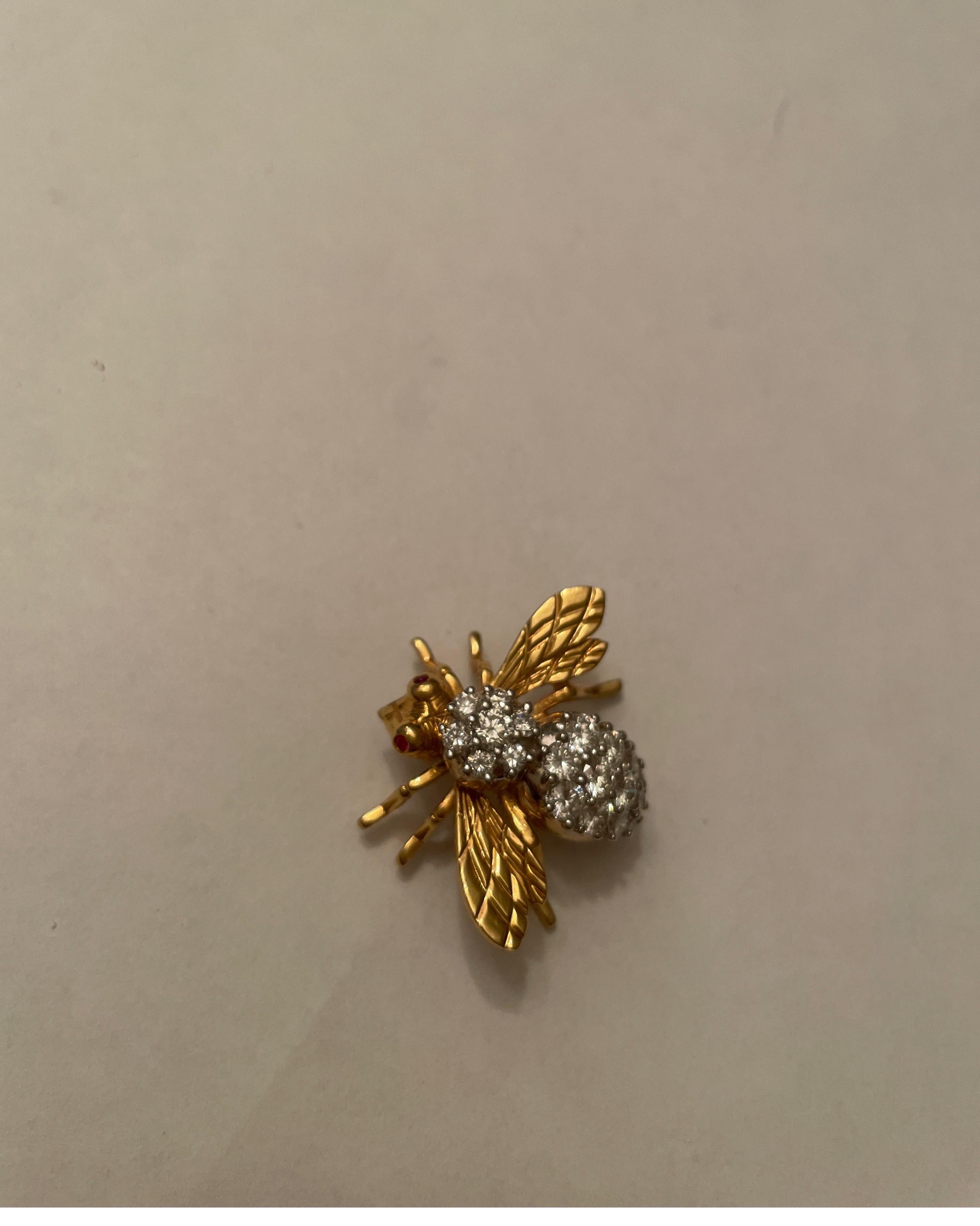 18 Karat Yellow Gold Rosenthal Diamond Bee Pin For Sale 6