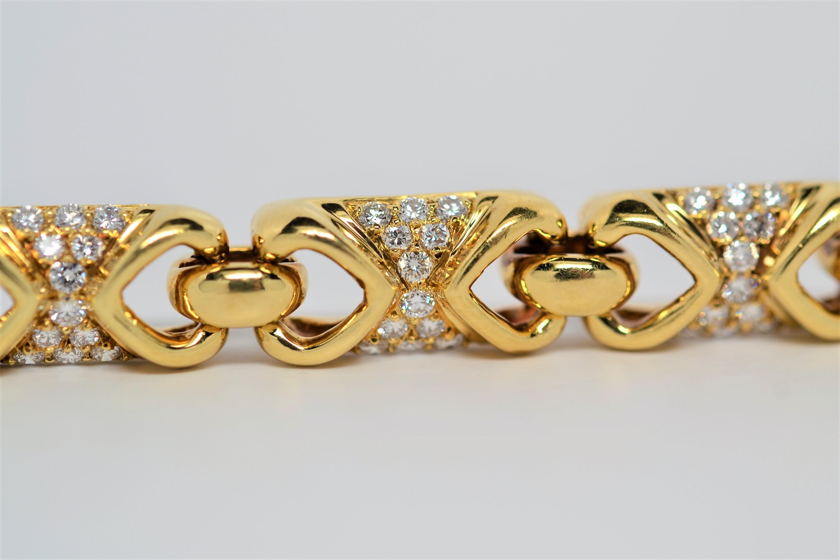 Round Cut 18K Yellow Gold & Round Brilliant Cut Diamond Link Bracelet, 2.92 Carats For Sale