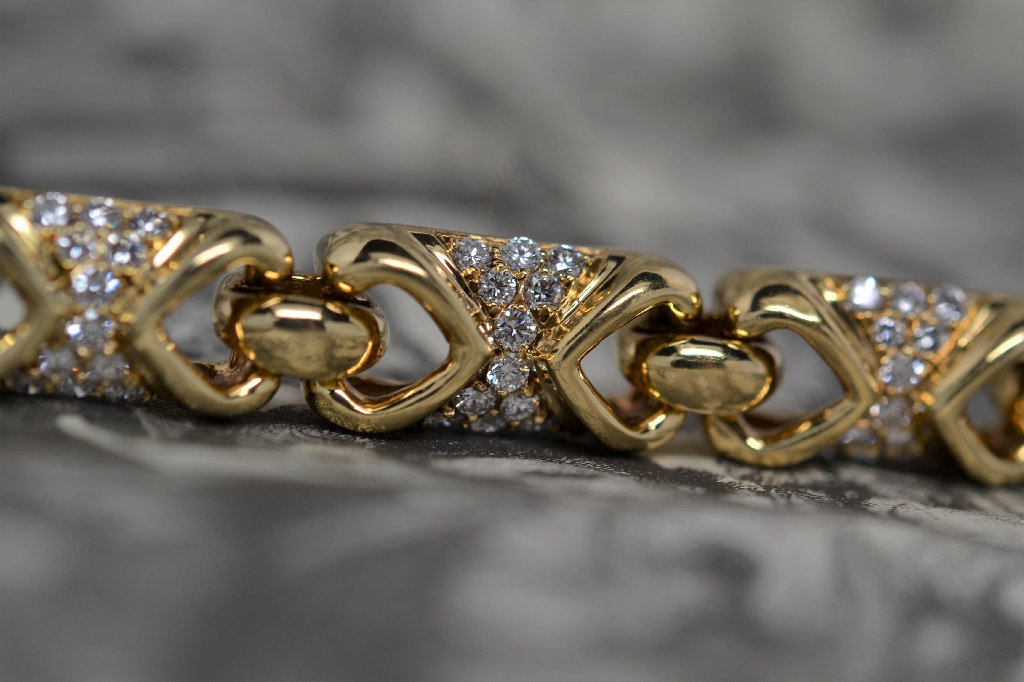 18K Yellow Gold & Round Brilliant Cut Diamond Link Bracelet, 2.92 Carats For Sale 4