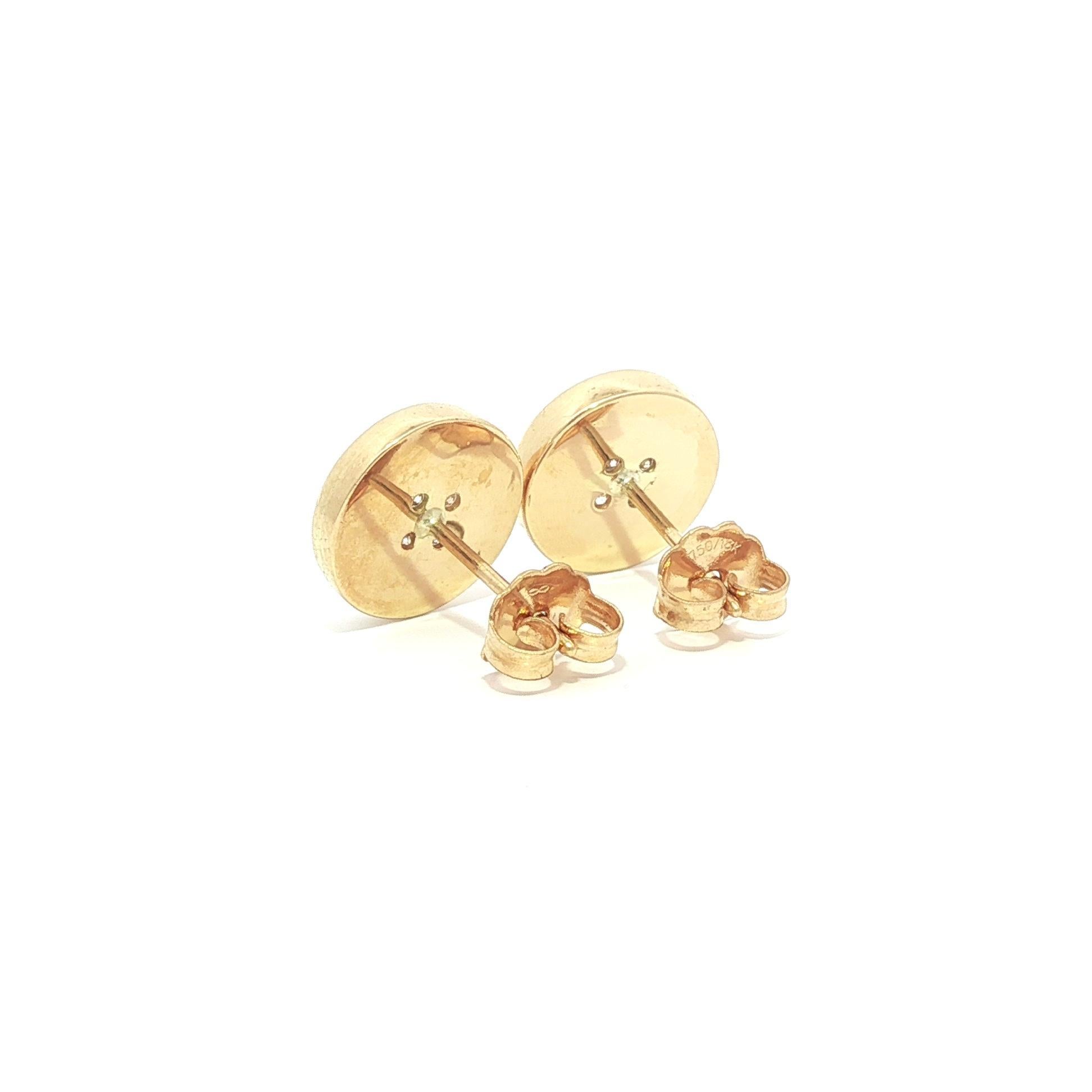 Boucles d'oreilles boutons en or jaune 18k avec diamants ronds et polis Pour femmes en vente