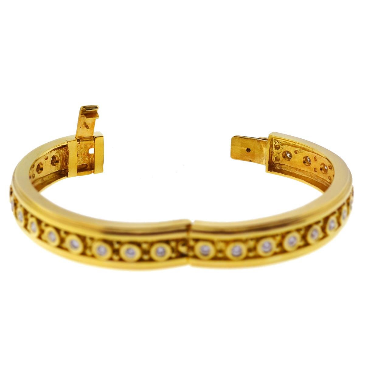 18 Karat Yellow Gold Round Diamond Bangle Ladies Bracelet 5