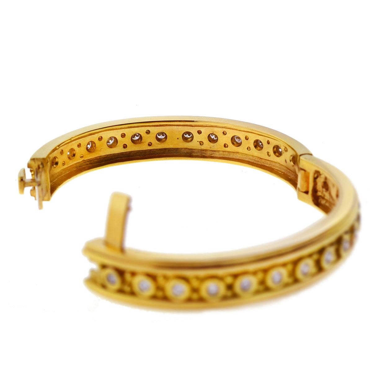 18 Karat Yellow Gold Round Diamond Bangle Ladies Bracelet 4