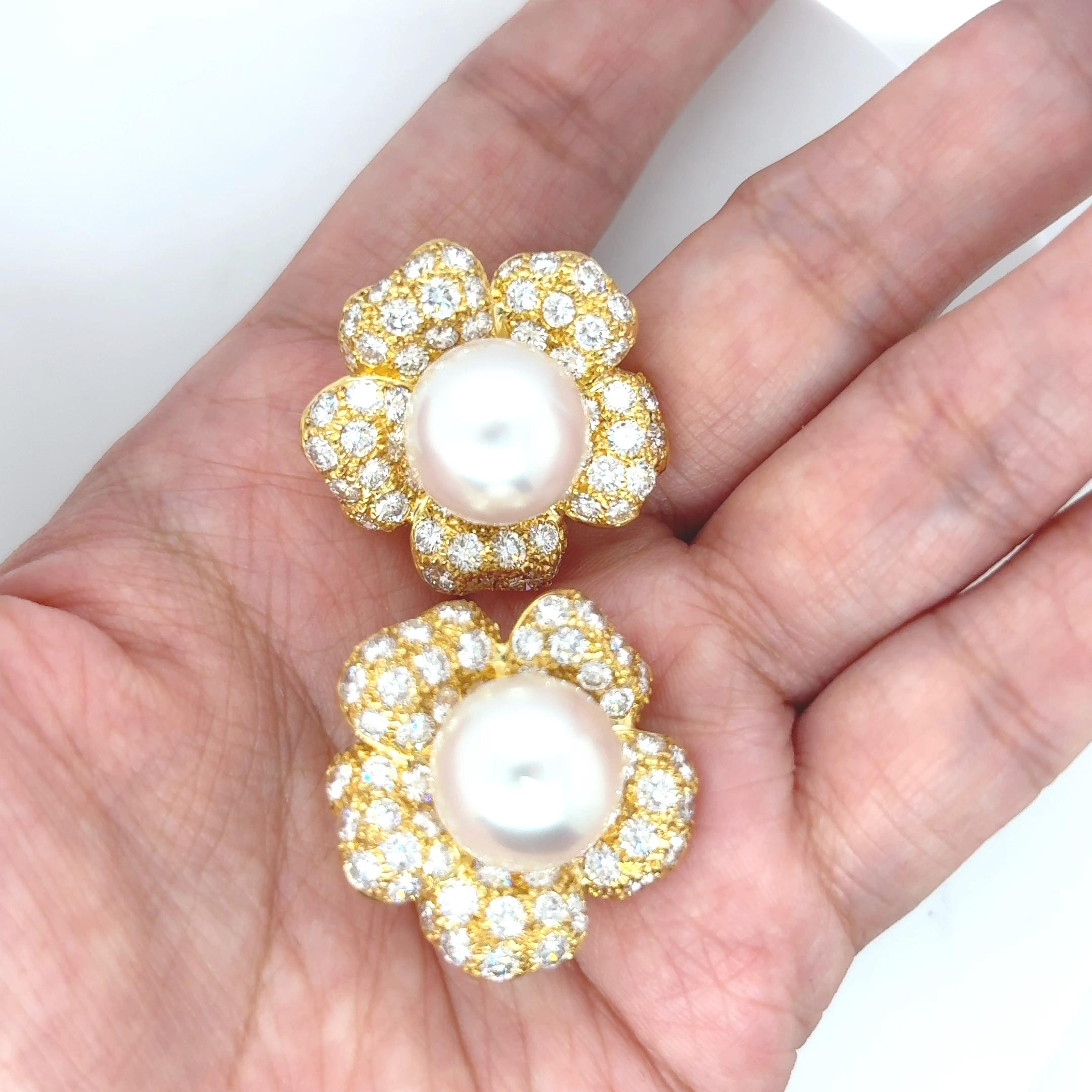 Boucles d'oreilles fleur en or jaune 18k diamant rond Cts 7.78 en vente 4