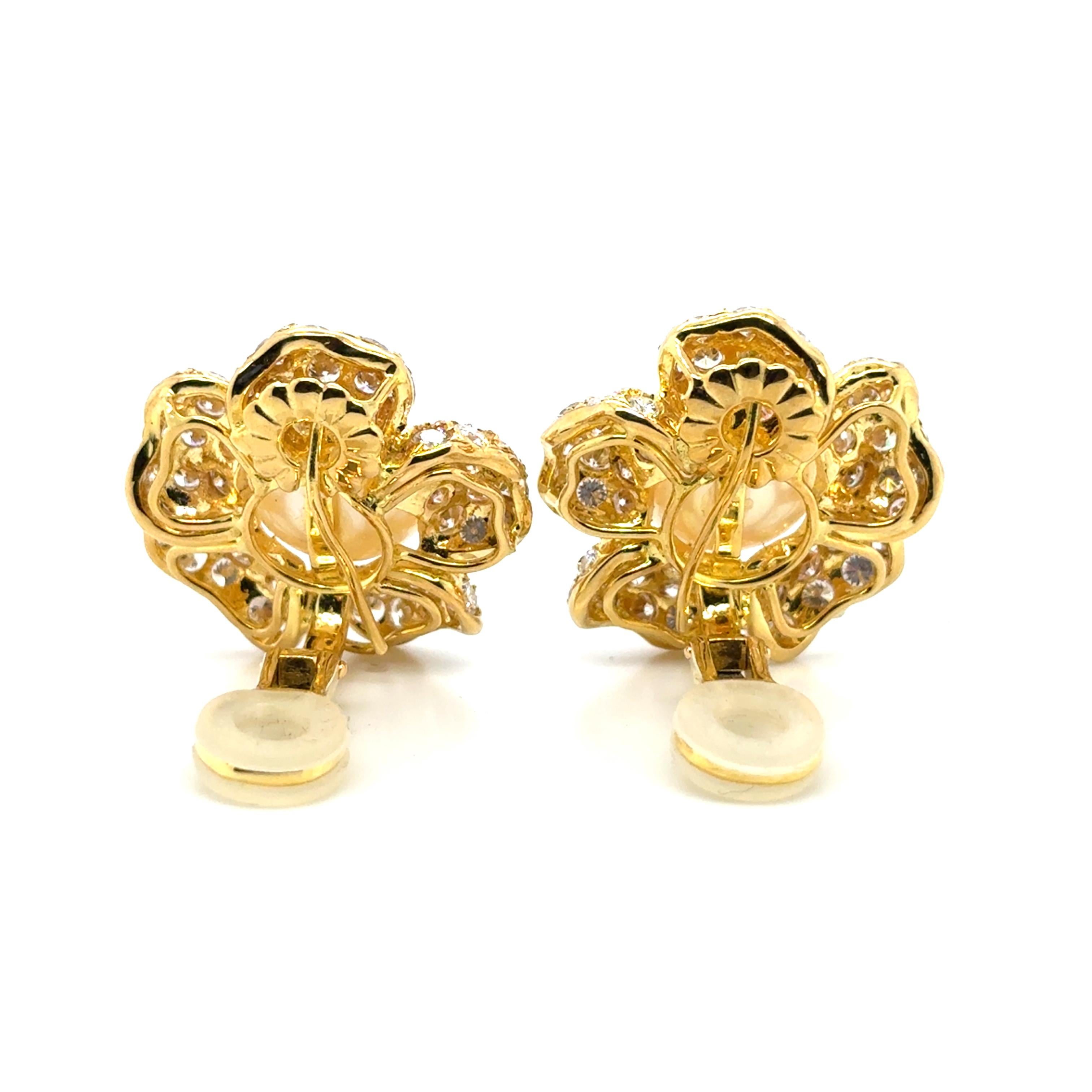 Boucles d'oreilles fleur en or jaune 18k diamant rond Cts 7.78 en vente 7