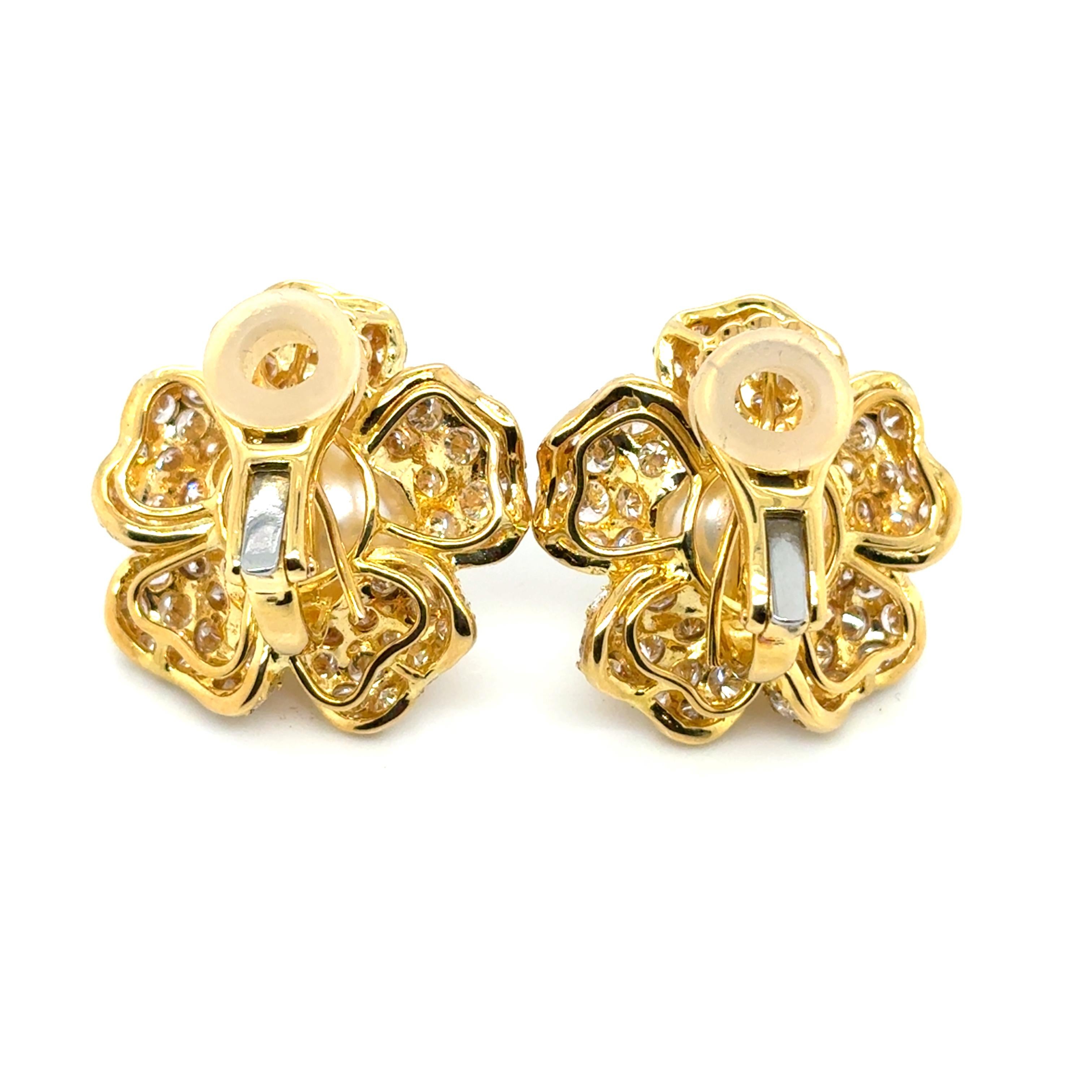 Boucles d'oreilles fleur en or jaune 18k diamant rond Cts 7.78 Neuf - En vente à Hong Kong, HK