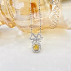 18K Yellow Gold Royal Bow Necklace with Cushion-Cut Natural Diamonds