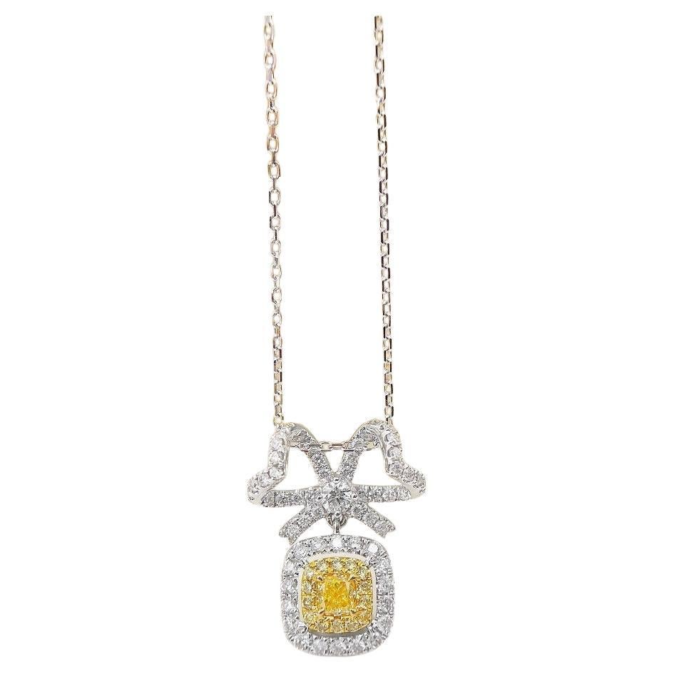 18K Yellow Gold Royal Bow Necklace with Cushion-Cut Natural Diamonds