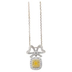 18K Yellow Gold Royal Bow Necklace with Cushion-Cut Natural Diamonds