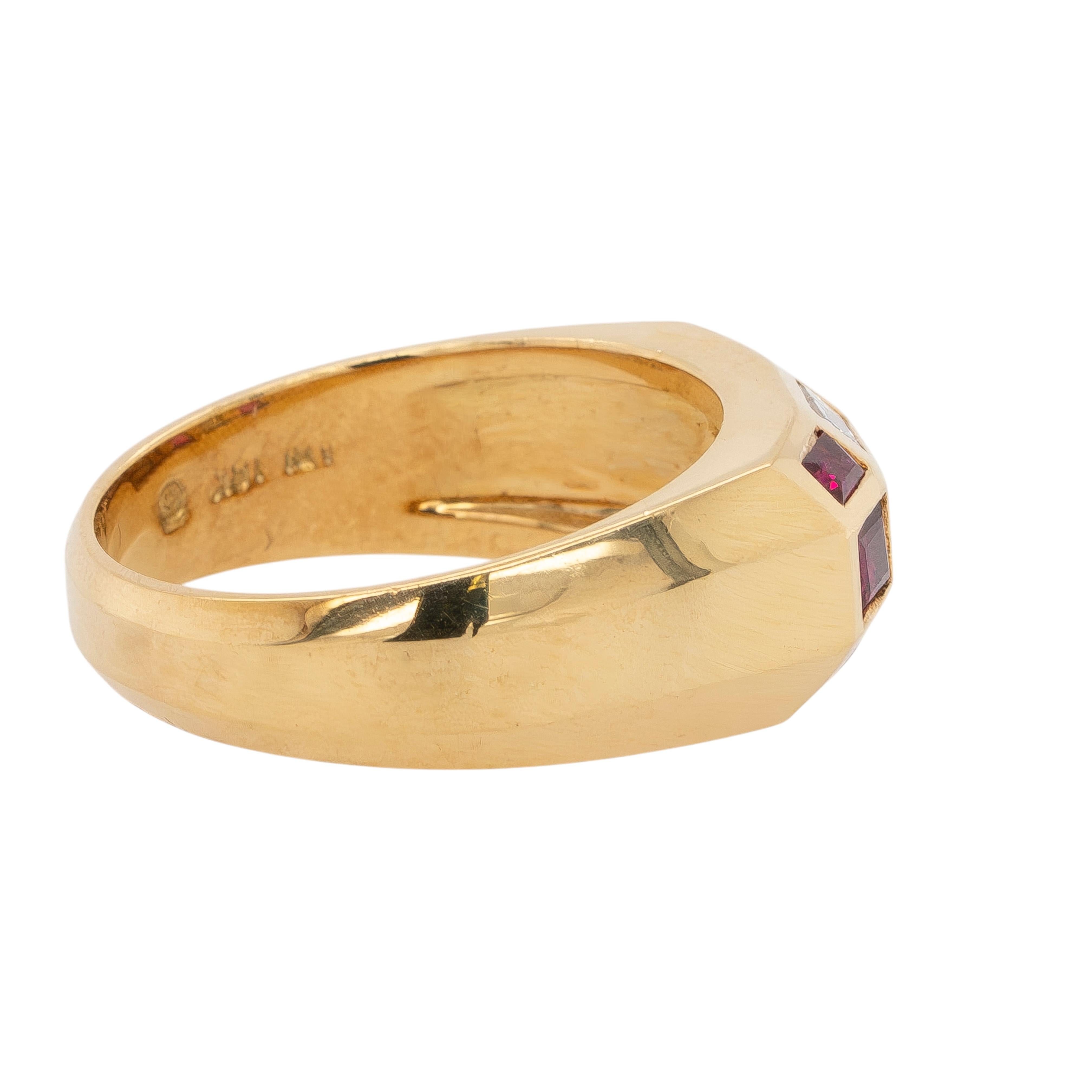 18k Yellow Gold Ruby and Baguette Diamond Ring For Sale 2