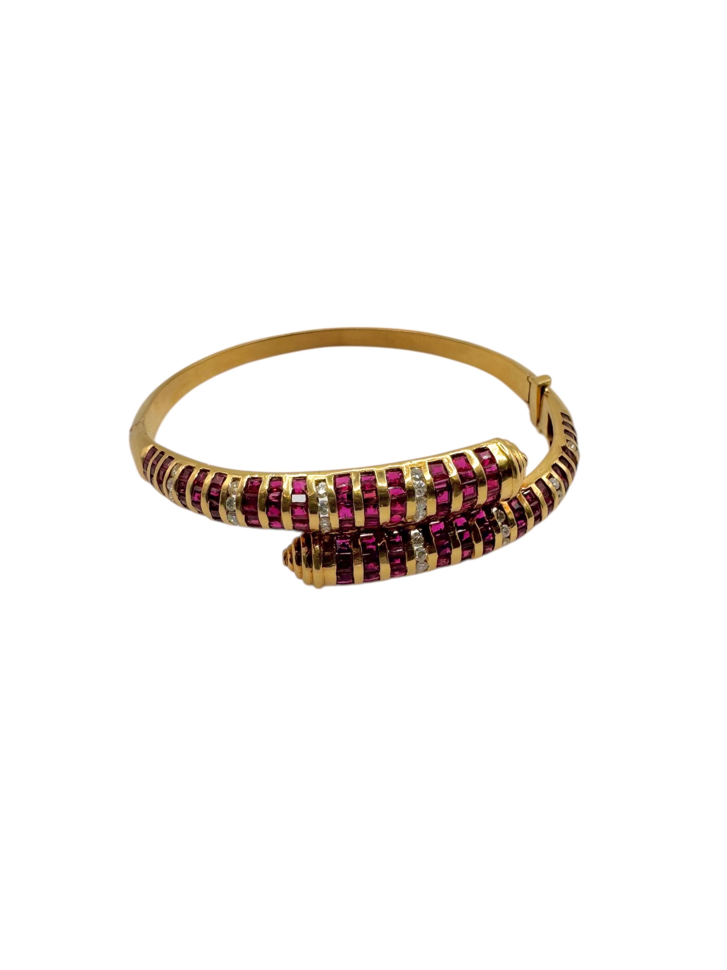 18K Yellow Gold Ruby and Diamond Bypass Bracelet, Stamped 750 In Excellent Condition For Sale In Great Neck Plaza, NY