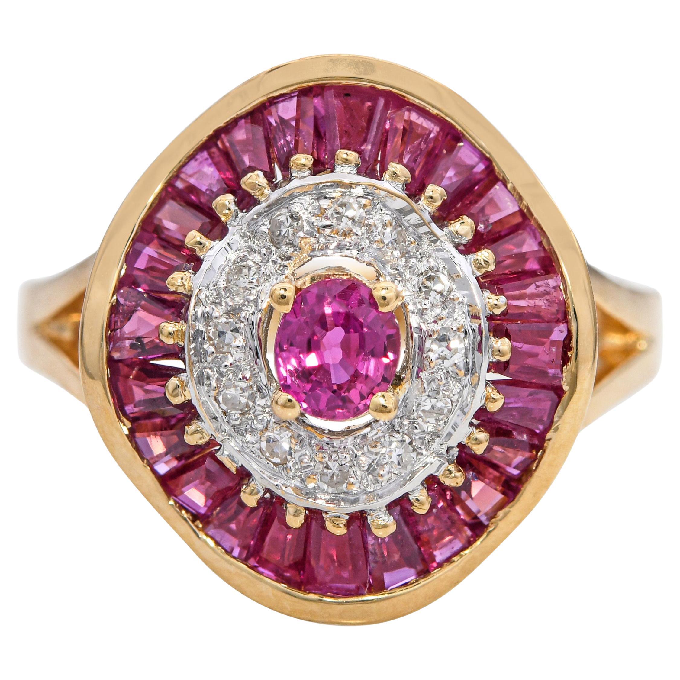 18k Yellow Gold Ruby and Diamond Ring im Angebot