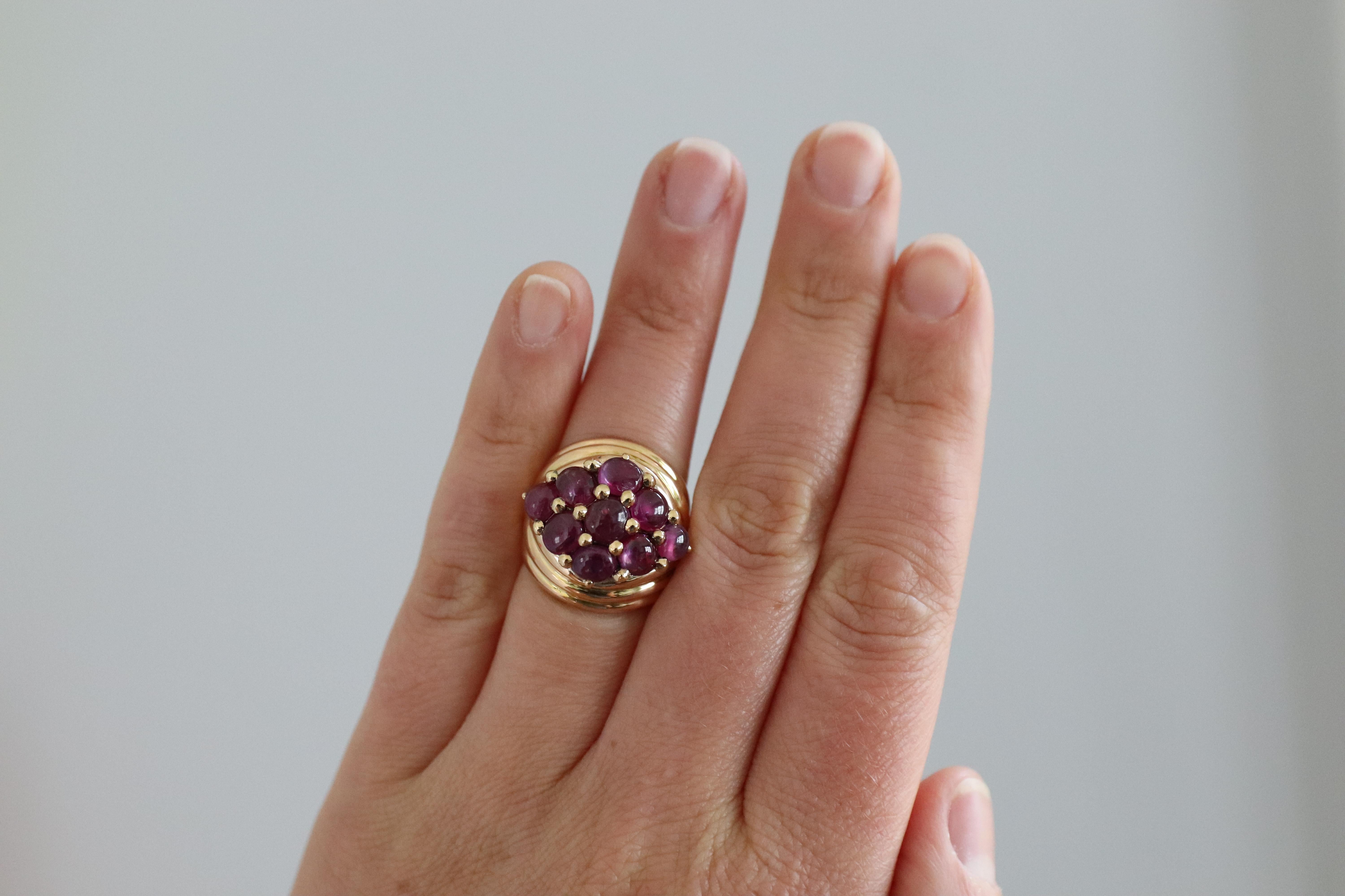 18 Karat Yellow Gold Ruby Cabochon Cluster Scalloped Dome Cocktail Ring 5
