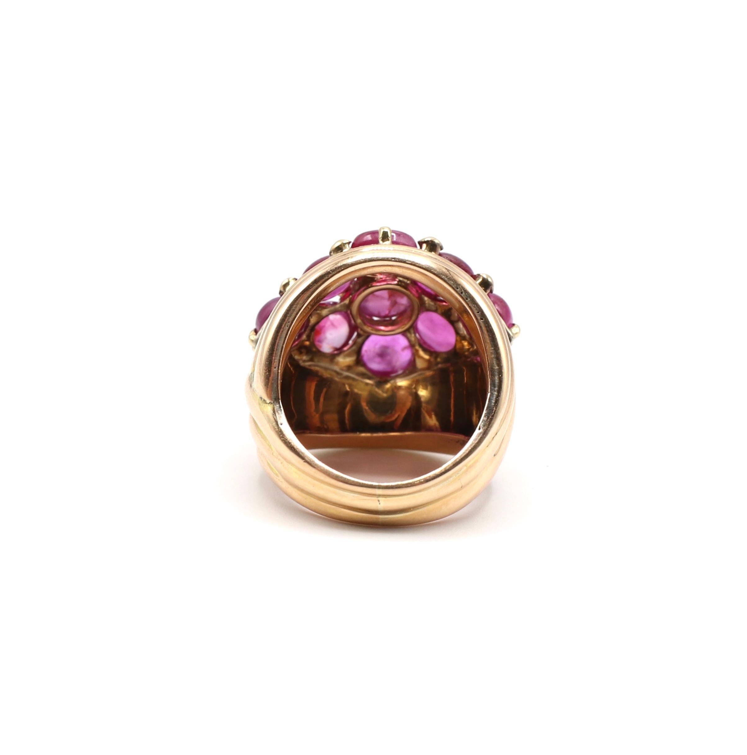 18 Karat Yellow Gold Ruby Cabochon Cluster Scalloped Dome Cocktail Ring In Good Condition In  Baltimore, MD