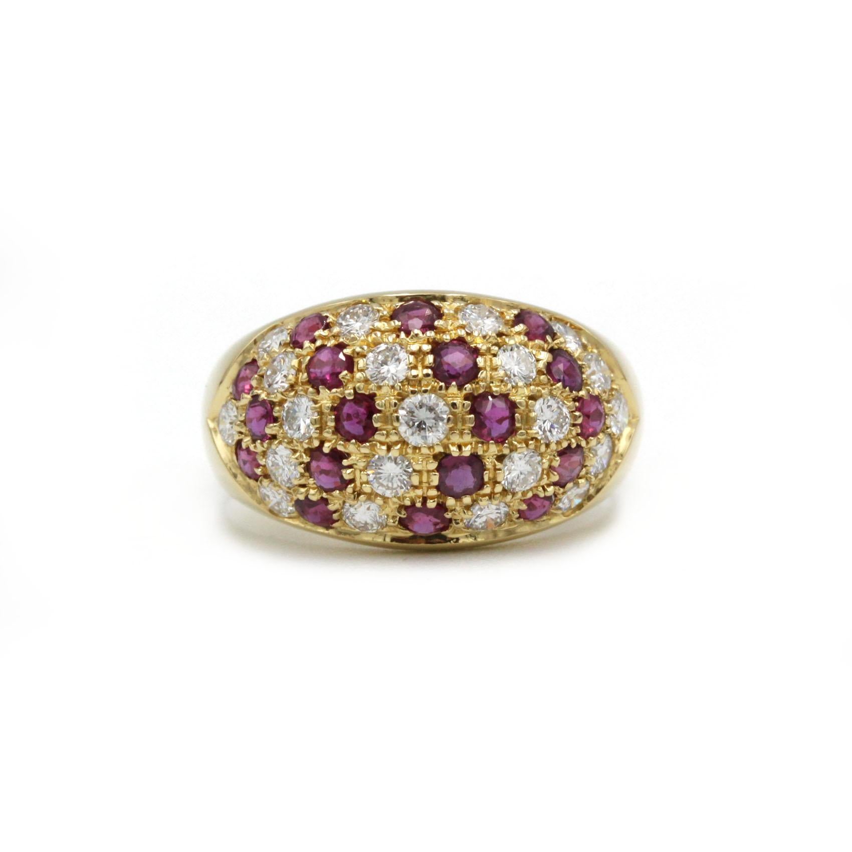 Anello a fascia con rubini e diamanti in oro giallo 18 carati - 21 diamanti da 0,70 ct, 18 rubini da 0,60 ct In condizioni buone in vendita a MONTMORENCY, FR
