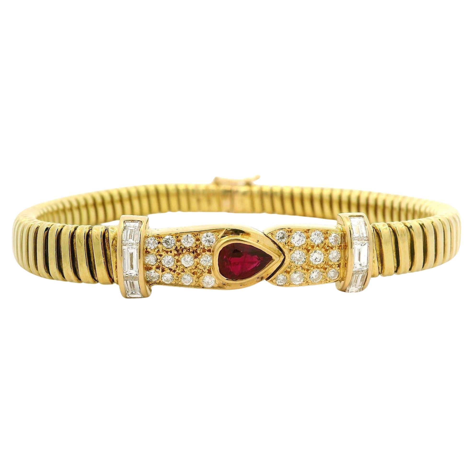 18k Yellow Gold Ruby & Diamond Center Accordion Tubogas ID Like Link Bracelet