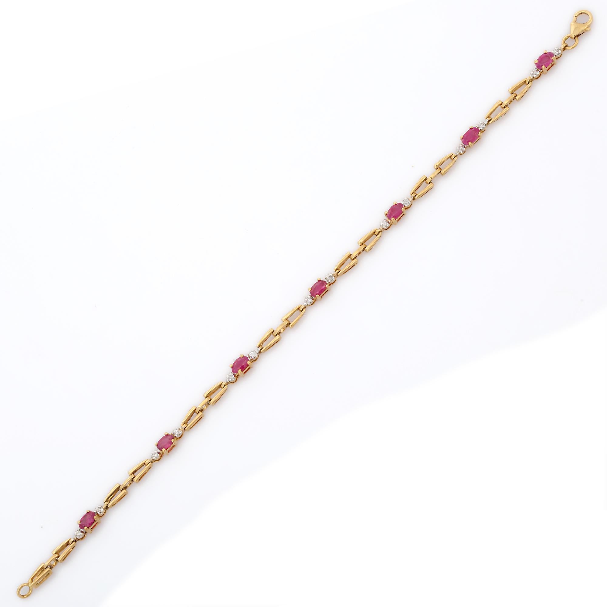 18K Yellow Gold Ruby Diamond Chain Bracelet In New Condition For Sale In Houston, TX