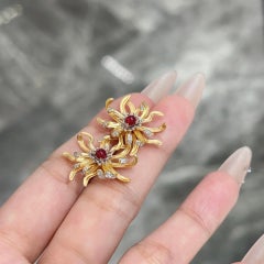 18K Yellow Gold Ruby & Diamond Daisy Stud Flower Earrings