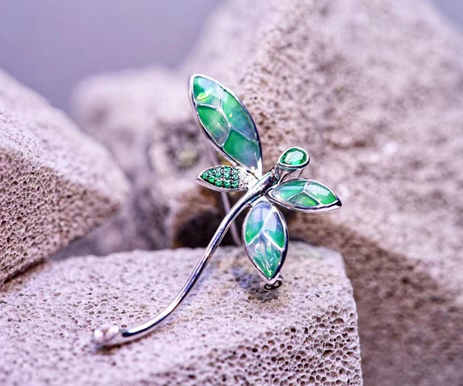 18K Yellow Gold Ruby & Diamond Dragonfly Brooch Pendant In New Condition In Kowloon, HK