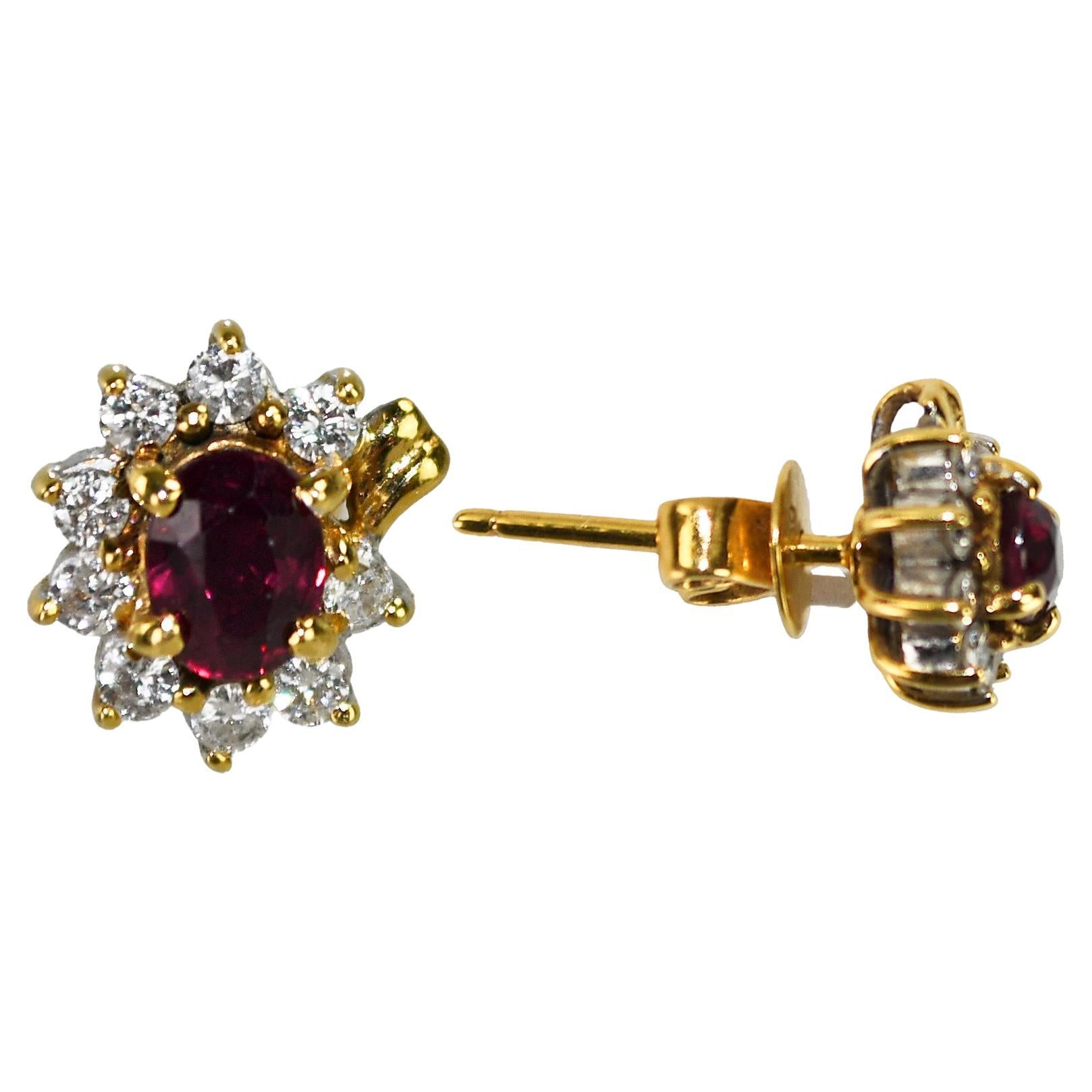 Boucles d'oreilles en or jaune 18K avec rubis et diamants 5.1g