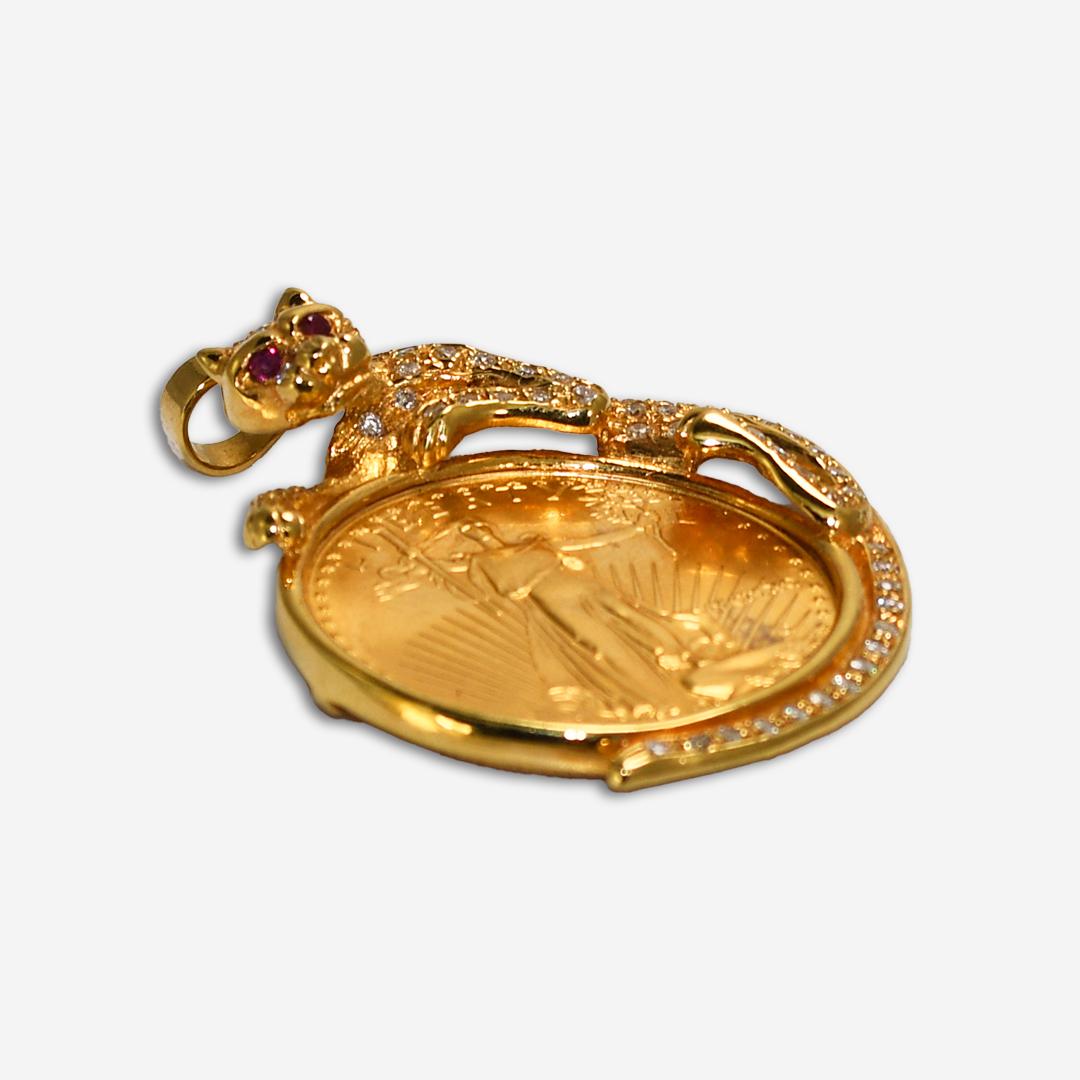 18 Karat Gelbgold Rubin & Diamant Panther-Anhänger mit amerikanischer Goldadler- Münze für Damen oder Herren
