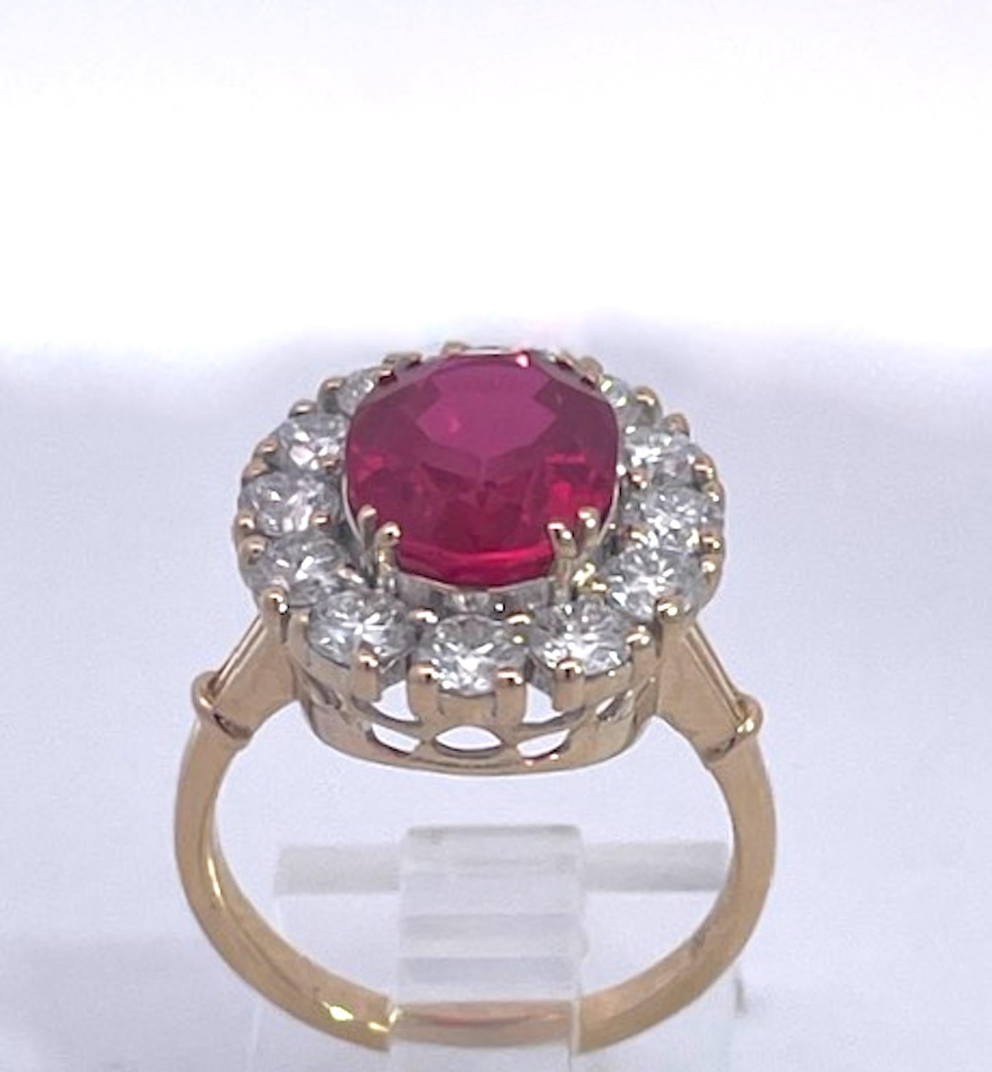 Moderne Or jaune 18K Rubis  Bague en diamant en vente