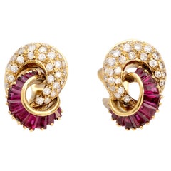 18k Yellow Gold Ruby Diamond Stud Earrings, G Color, VS+ Clarity