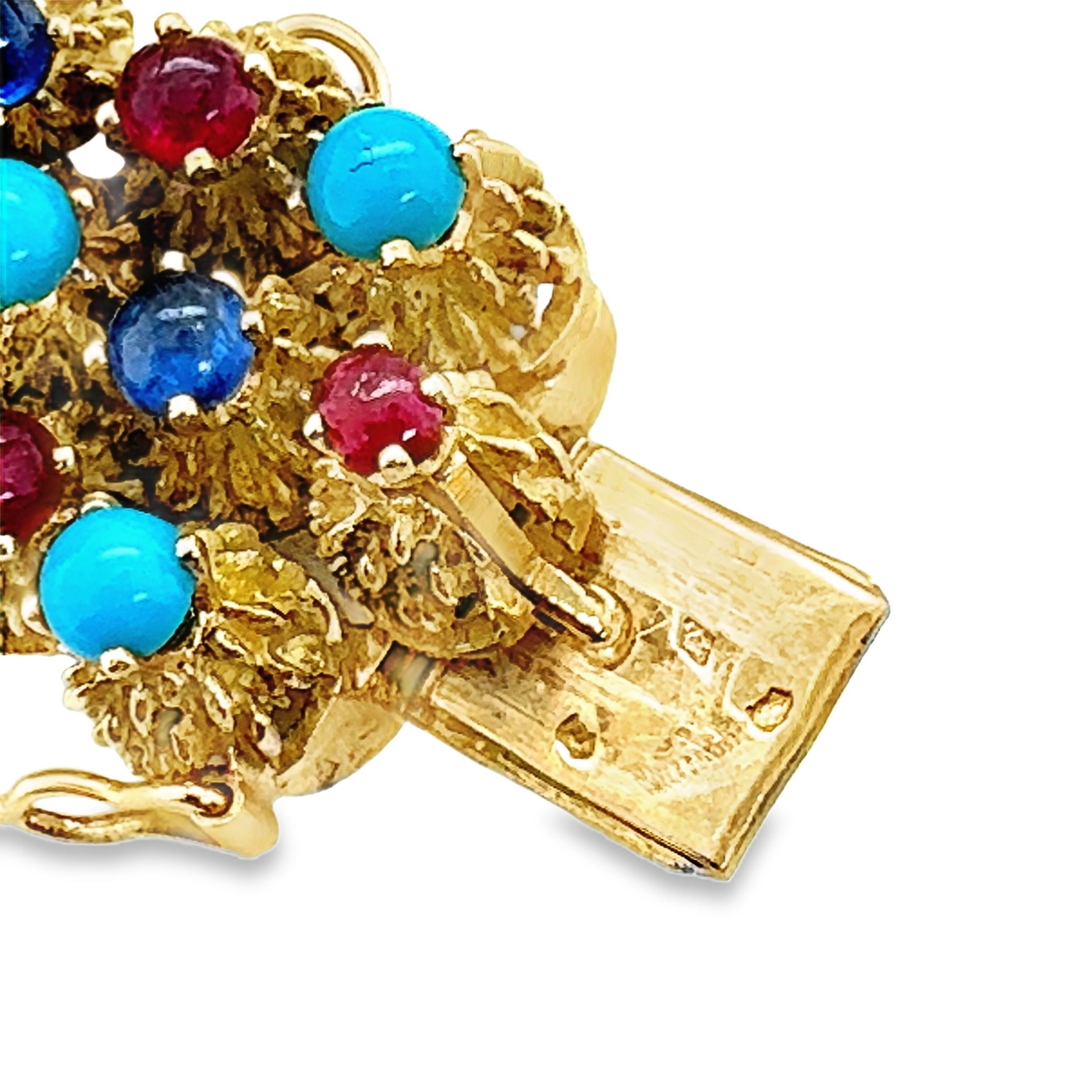 Taille cabochon Bracelet en or jaune 18 carats, rubis, saphirs et turquoises en vente