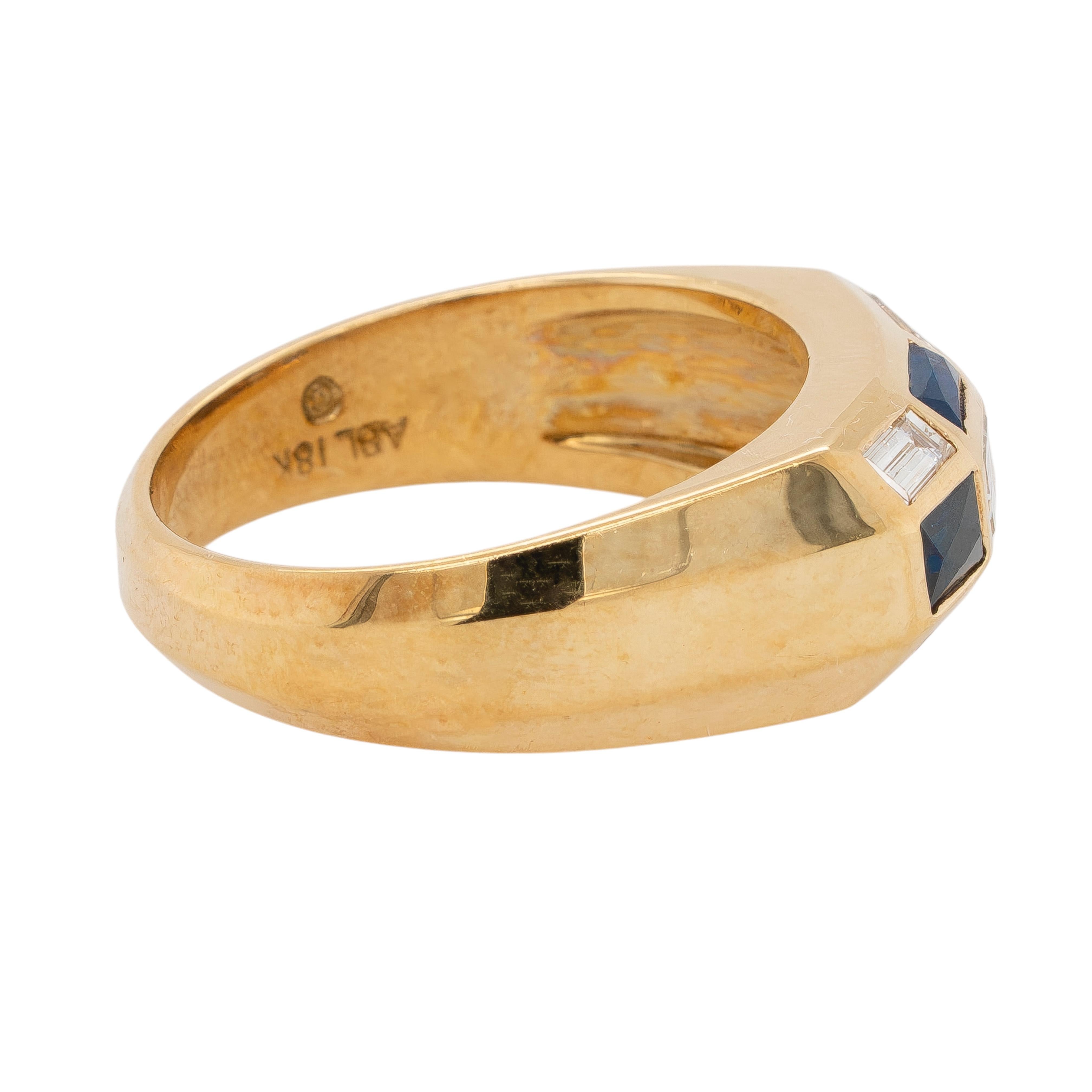 Bague en or jaune 18 carats, saphirs et diamants baguettes Unisexe en vente