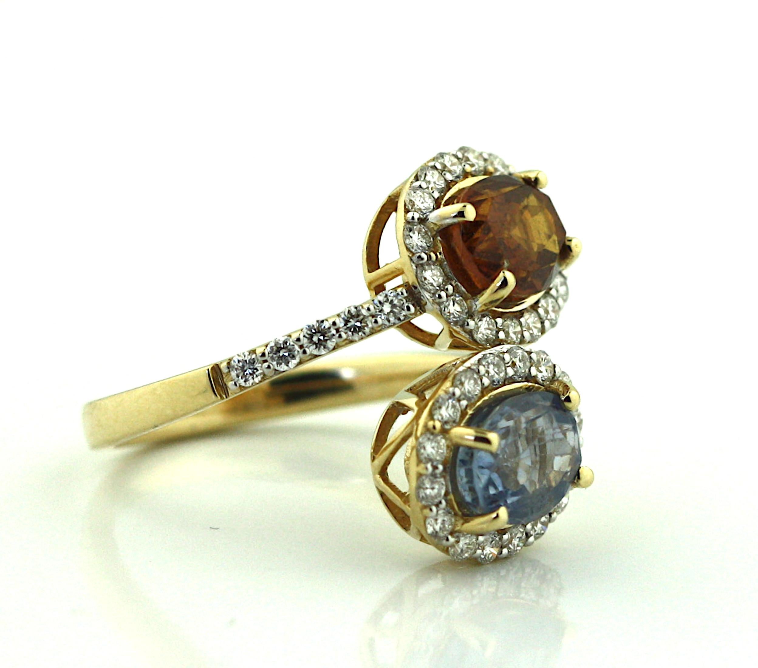 18K Yellow Gold Sapphire and Diamond Ring In Good Condition In Palm Beach, FL