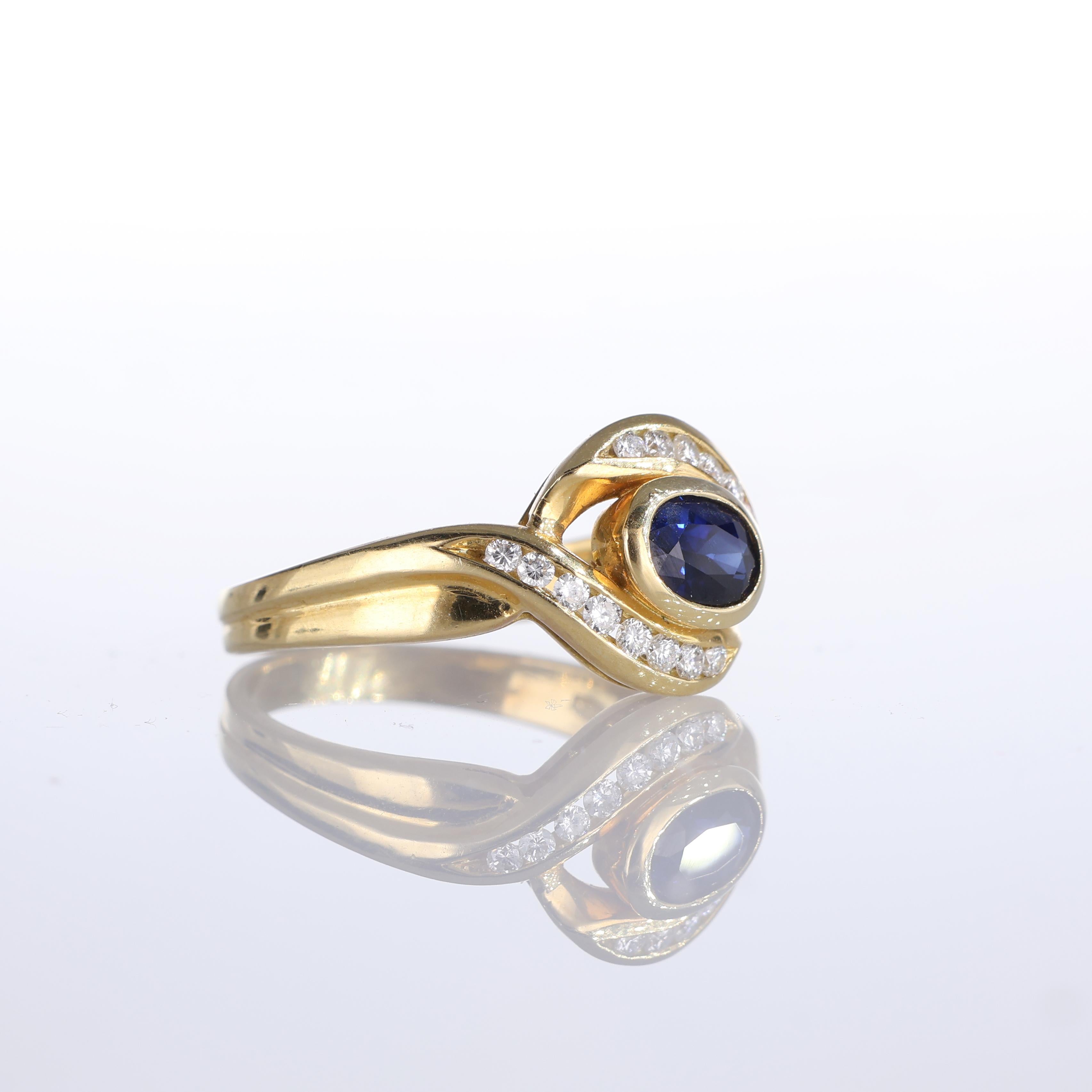 Brilliant Cut 18k Yellow Gold Sapphire and Diamond Wave Design Ring For Sale