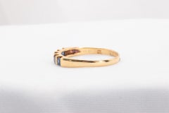 18k Yellow Gold Sapphire Band